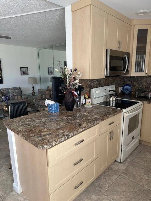 Boca Raton, FL 33434,98 Dorset C