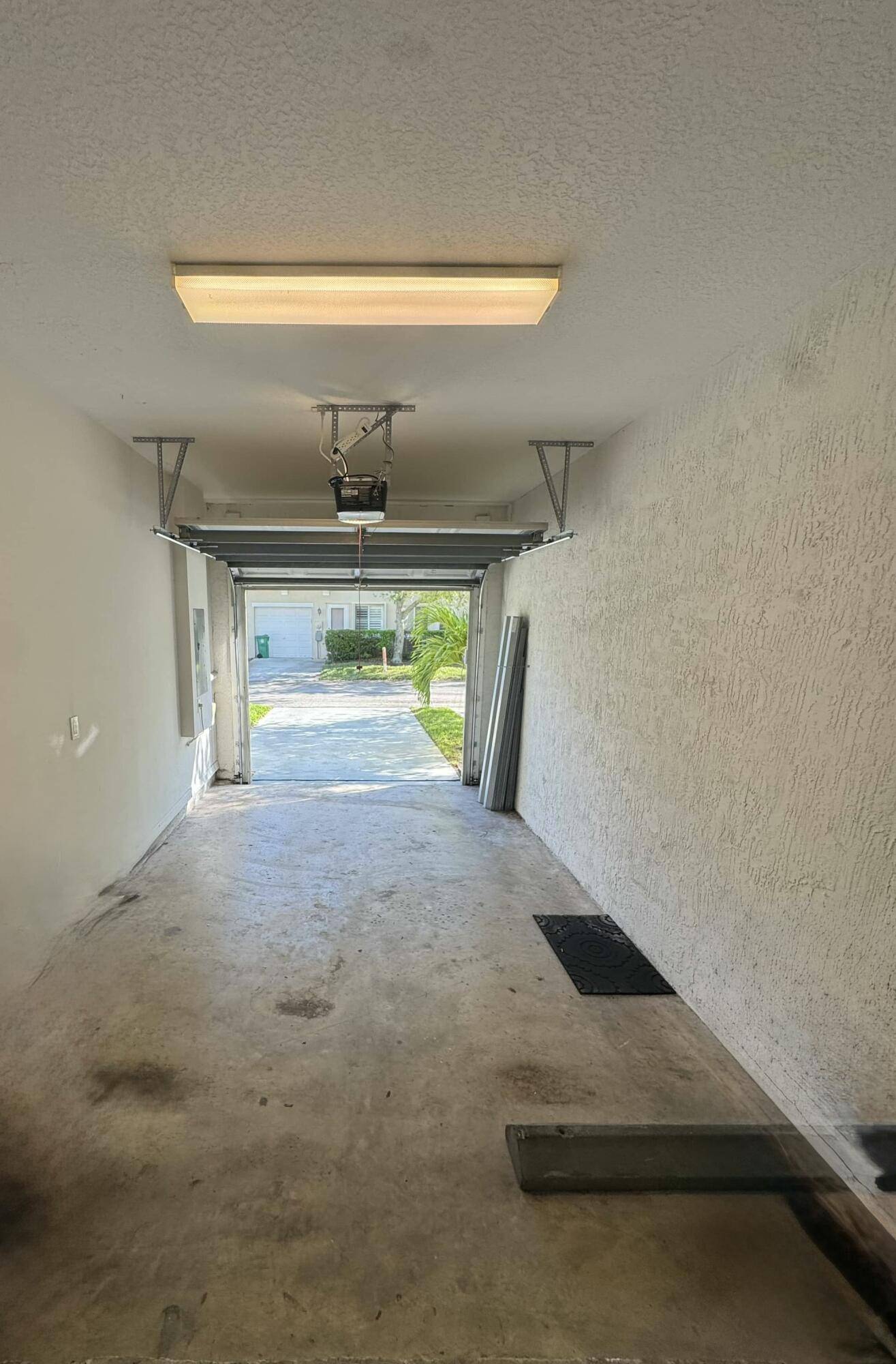Port Saint Lucie, FL 34952,2136 SE Eatonville DR