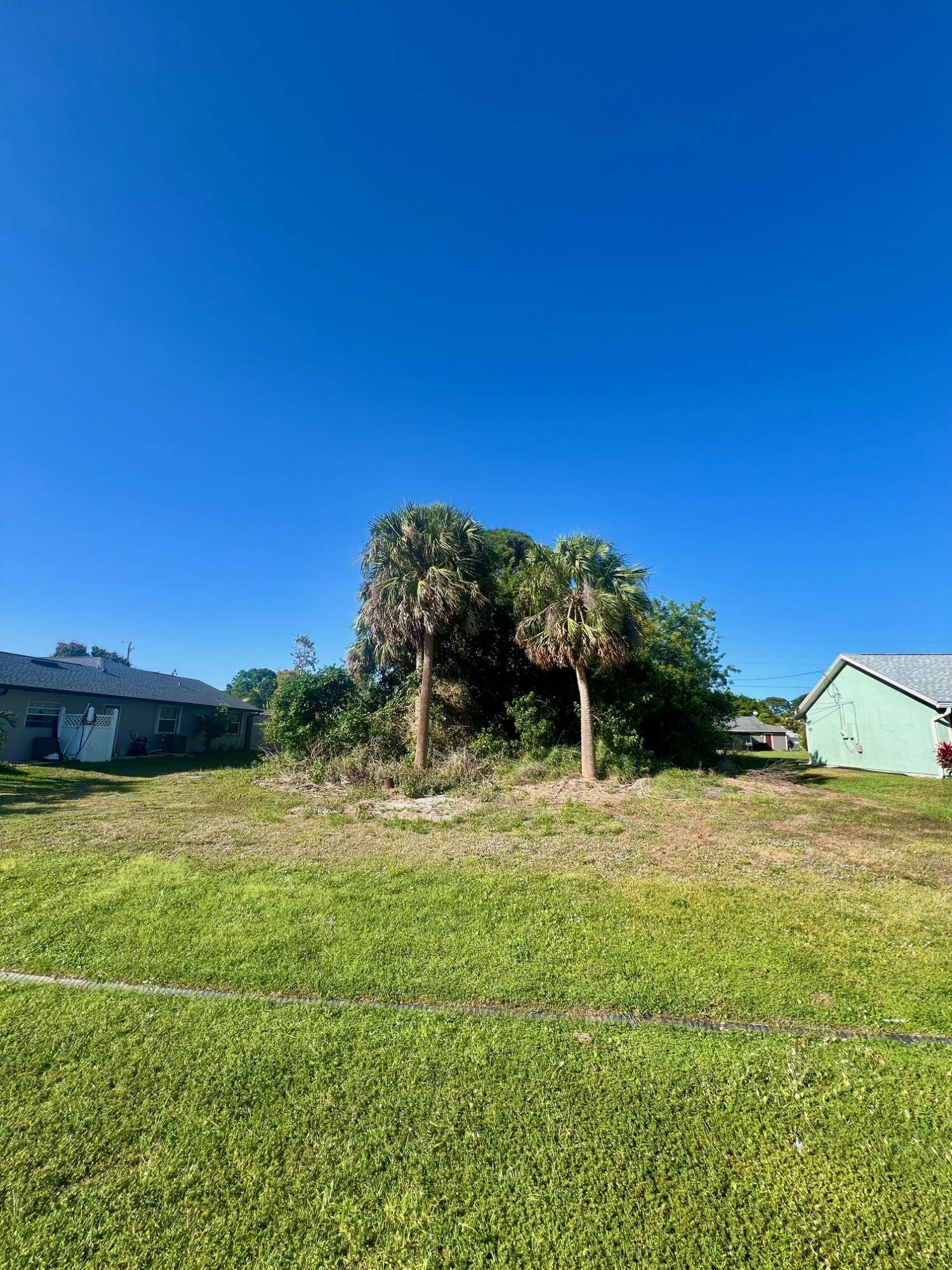 Port Saint Lucie, FL 34953,2826 SW South Calabria CIR