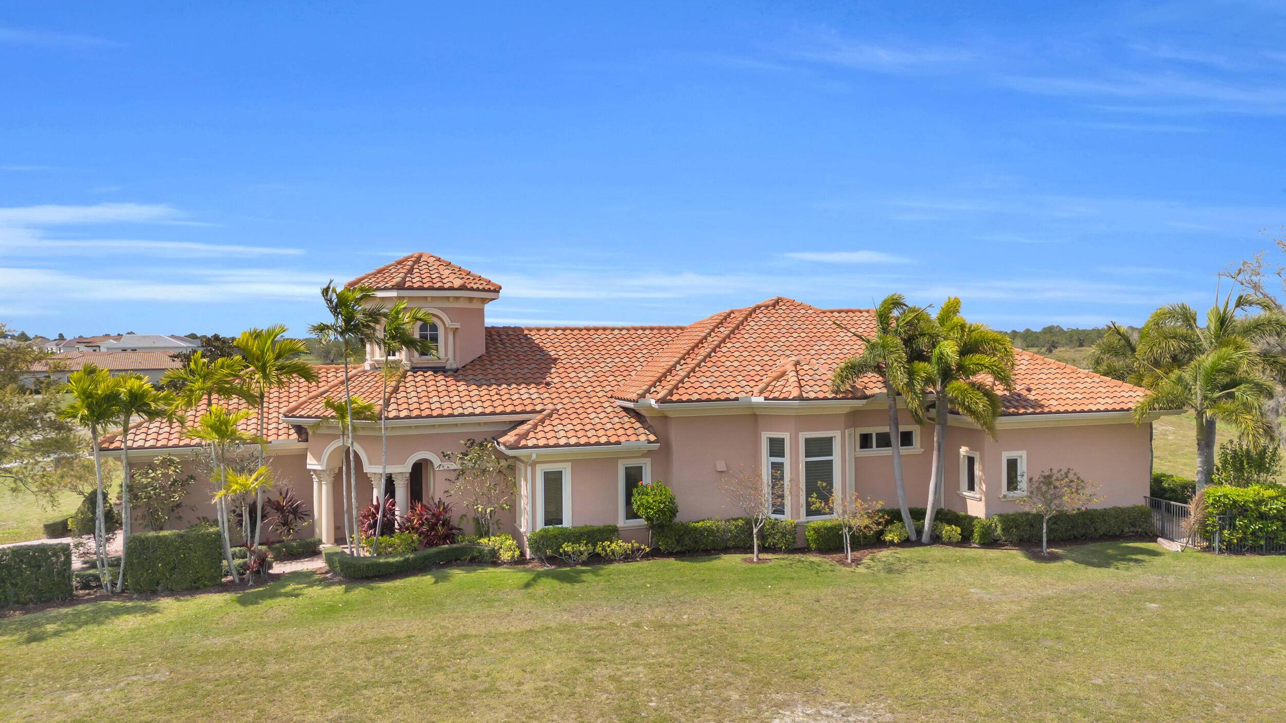 Port Saint Lucie, FL 34984,408 SE Fascino CIR