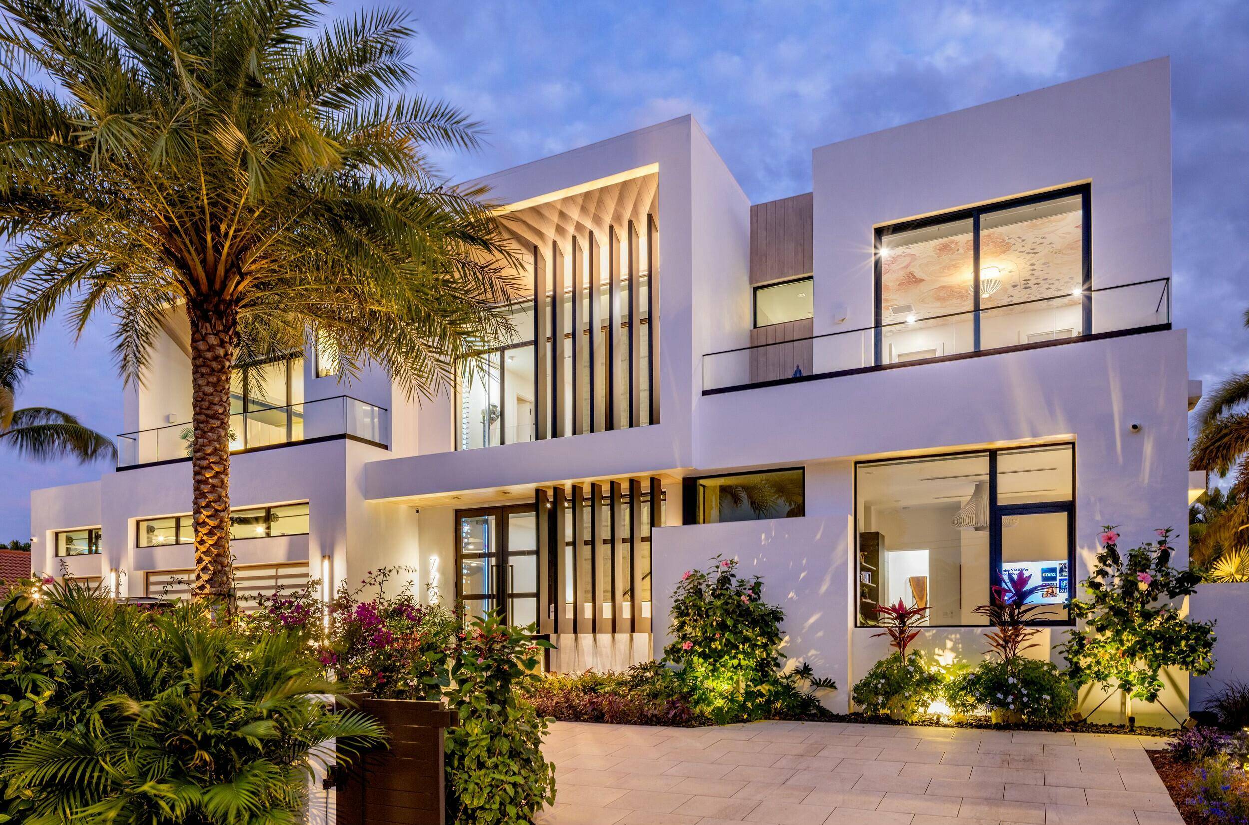 Boca Raton, FL 33487,772 Glouchester ST