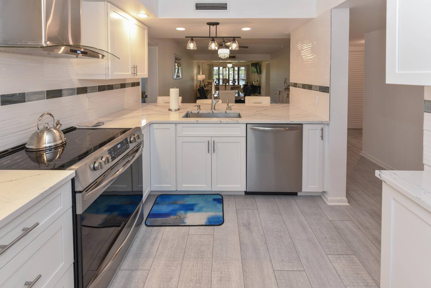 Jupiter, FL 33477,1001 Seafarer CIR 102