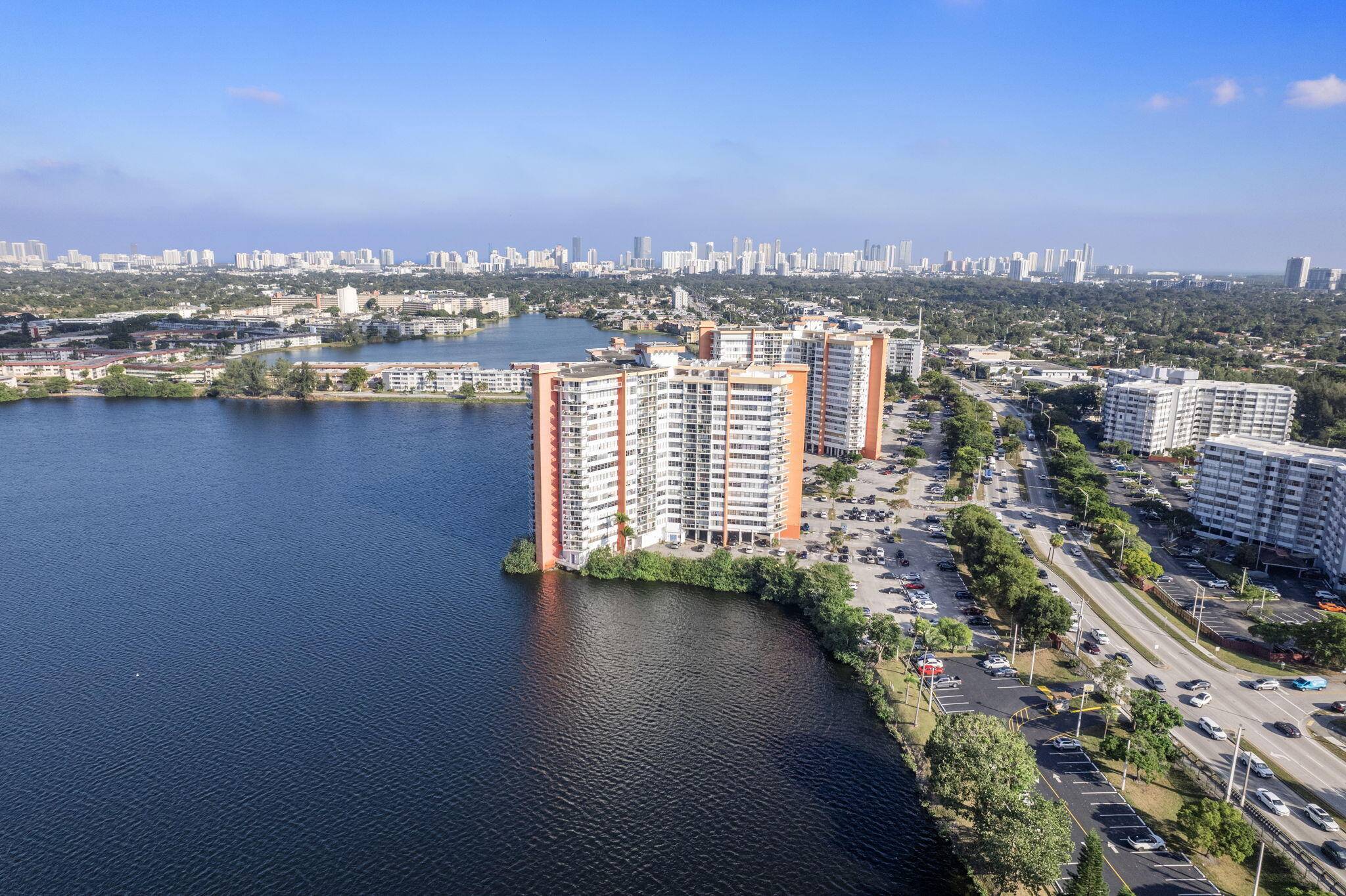 Miami, FL 33179,1301 NE Miami Gardens DR 1103w