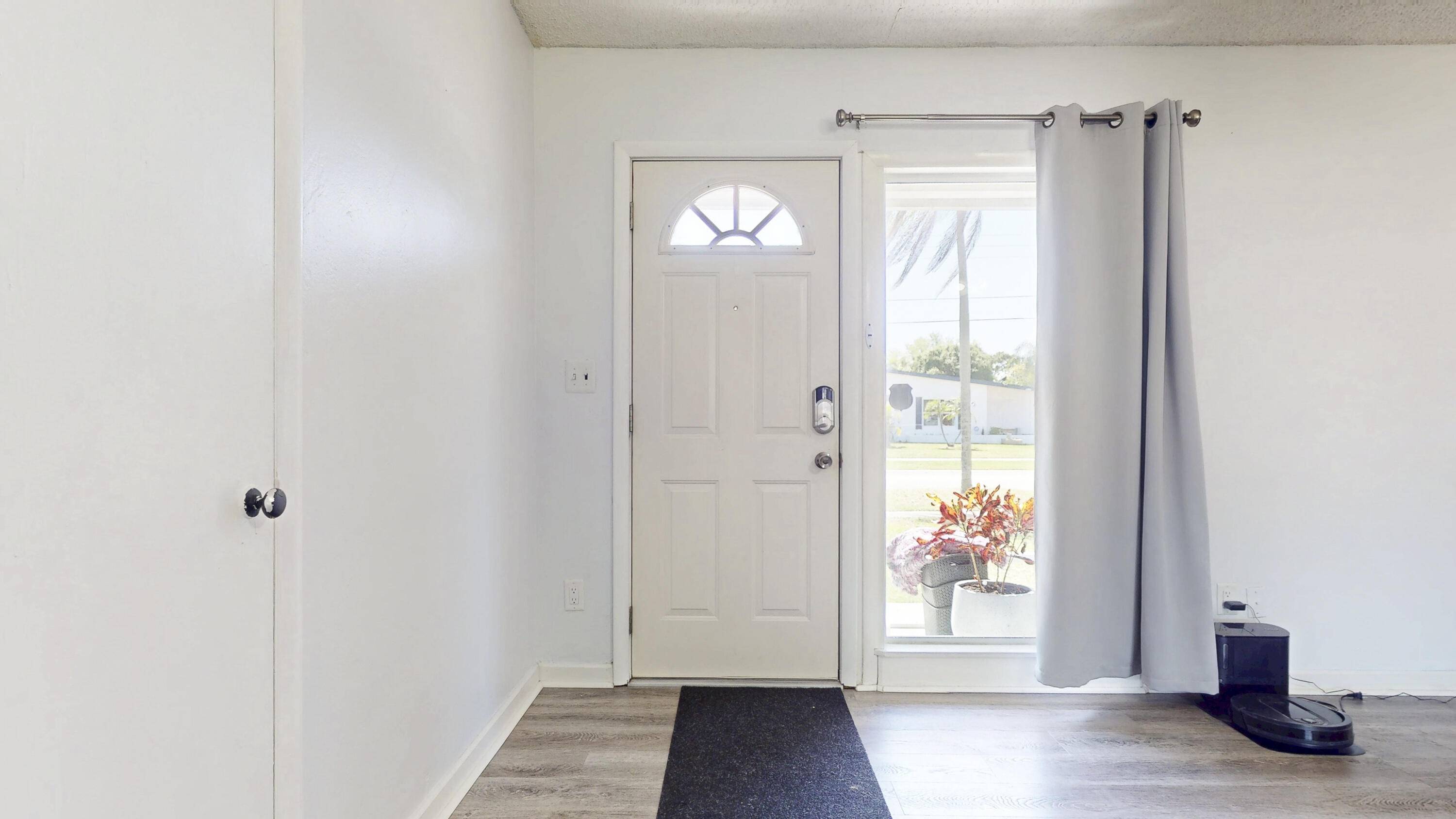 Port Saint Lucie, FL 34983,105 SE Naranja AVE