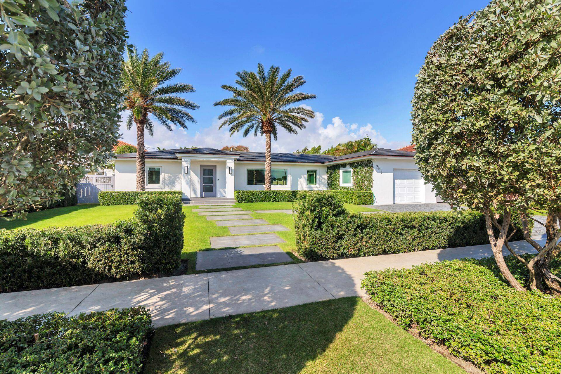 Lake Worth Beach, FL 33460,2111 Notre Dame DR