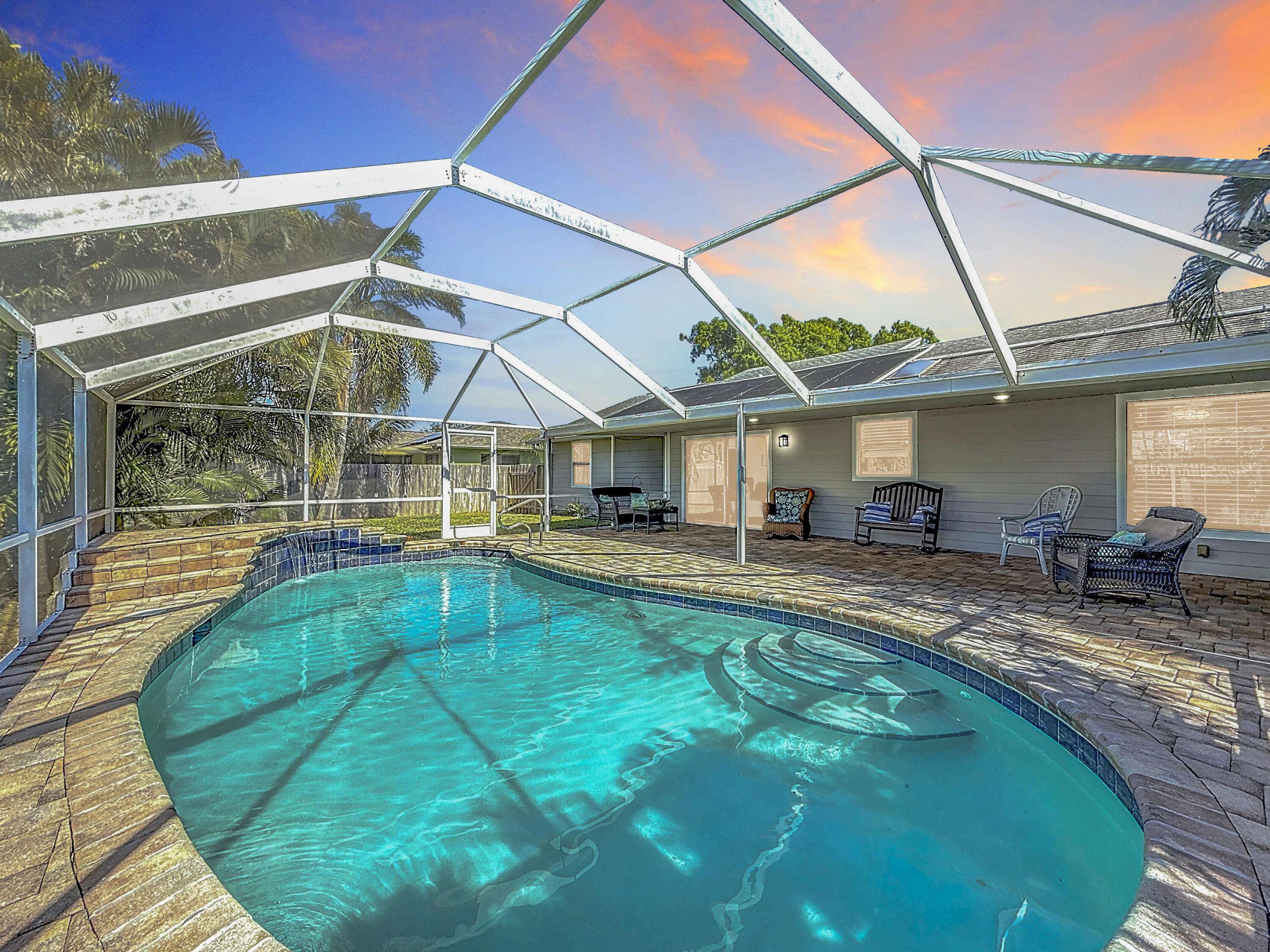 Port Saint Lucie, FL 34984,718 SE Ablett LN