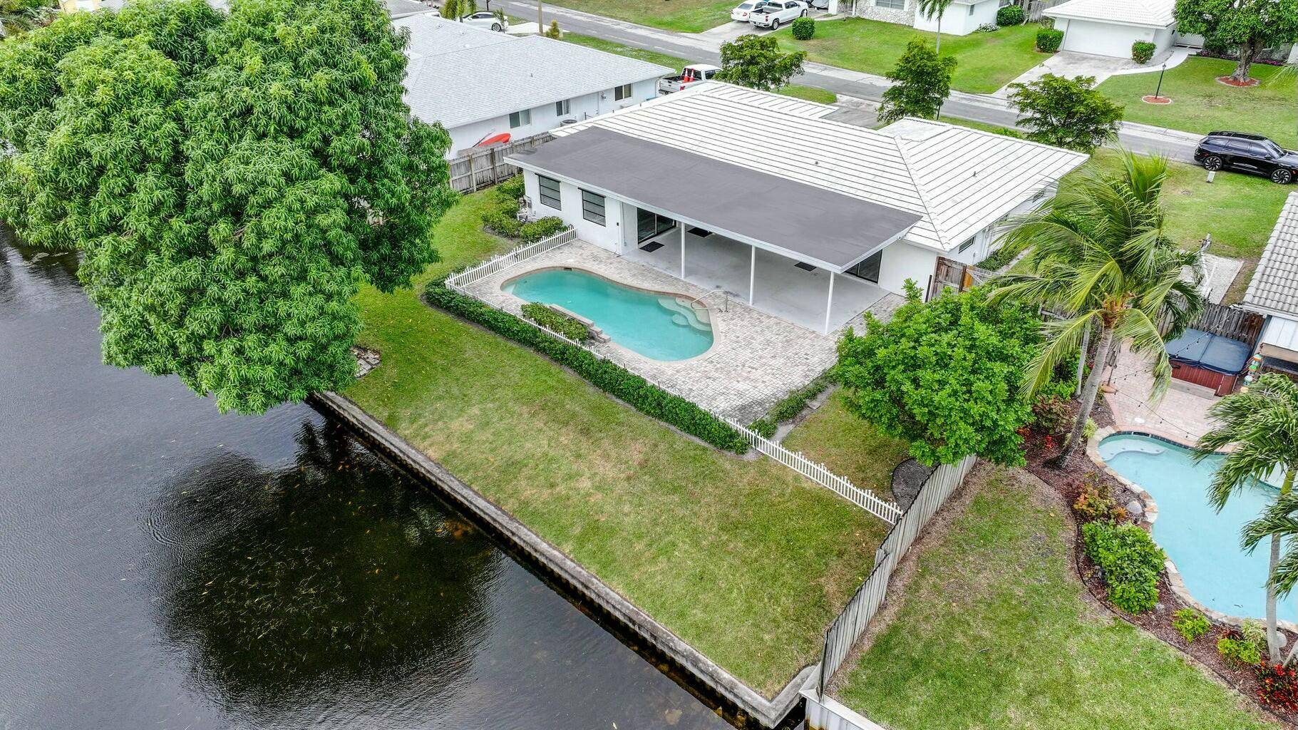 Boynton Beach, FL 33426,1350 SW 26th AVE
