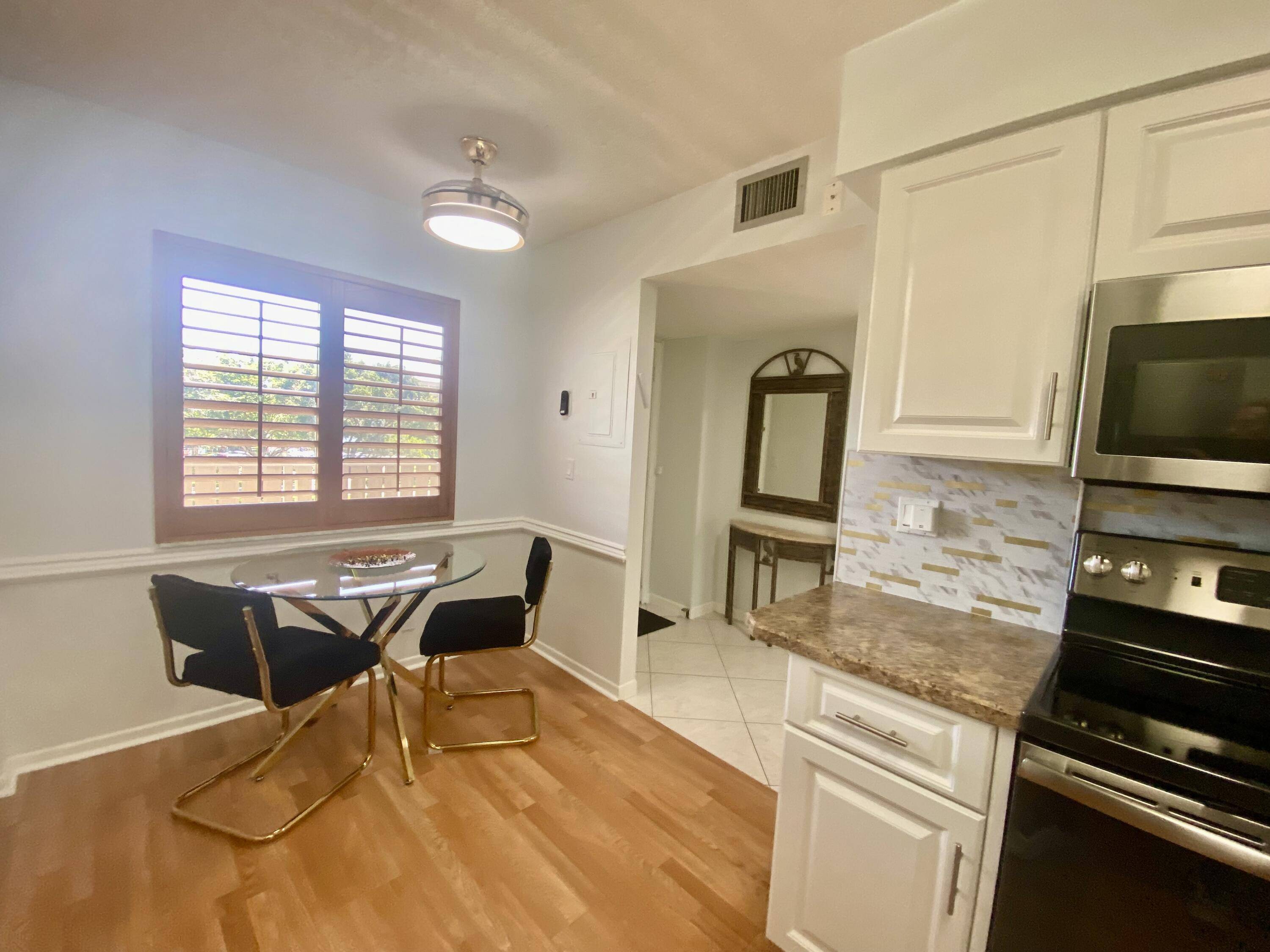 Delray Beach, FL 33446,7185 Huntington LN 405
