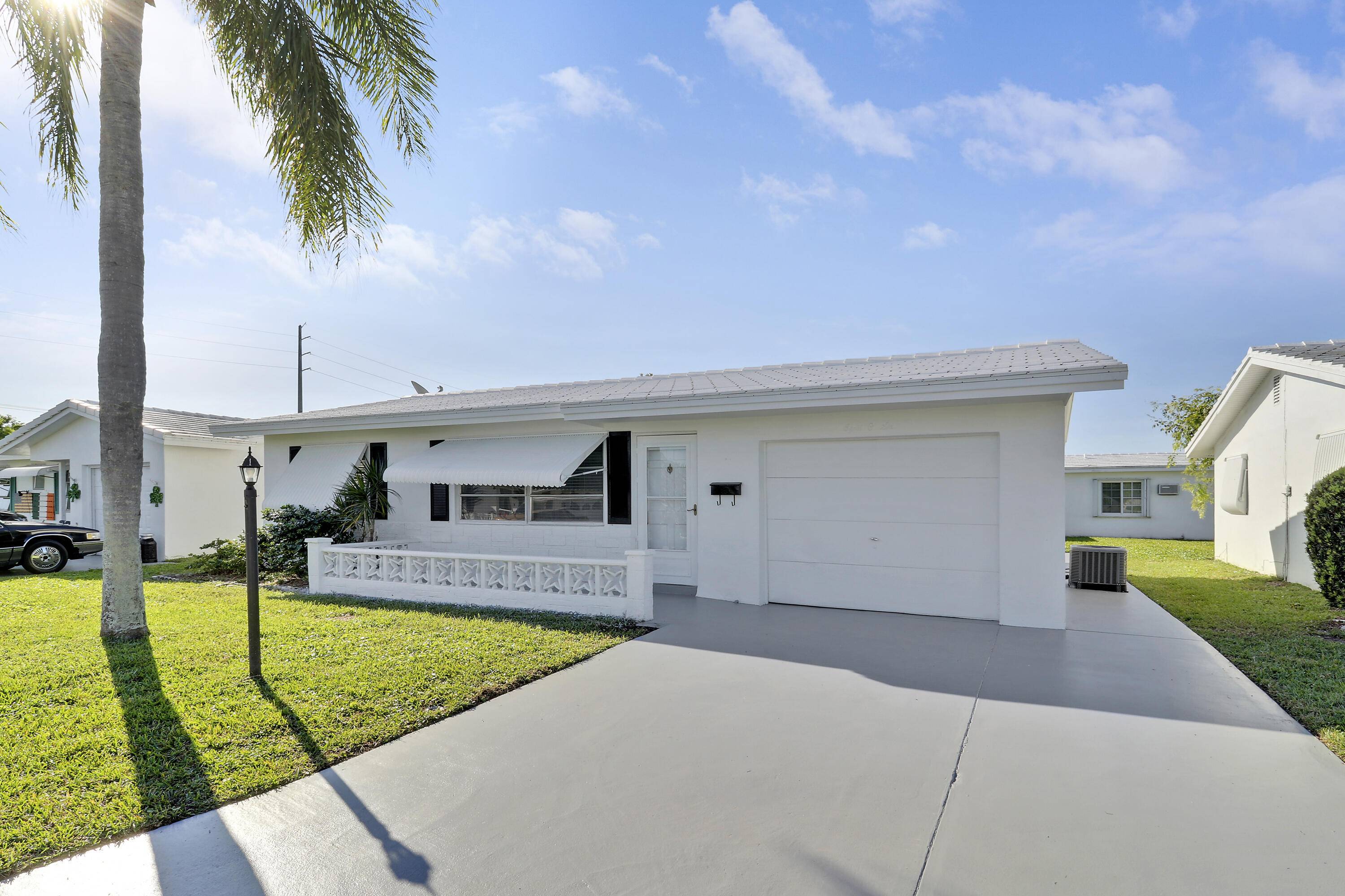 Boynton Beach, FL 33426,806 SW 7 AVE
