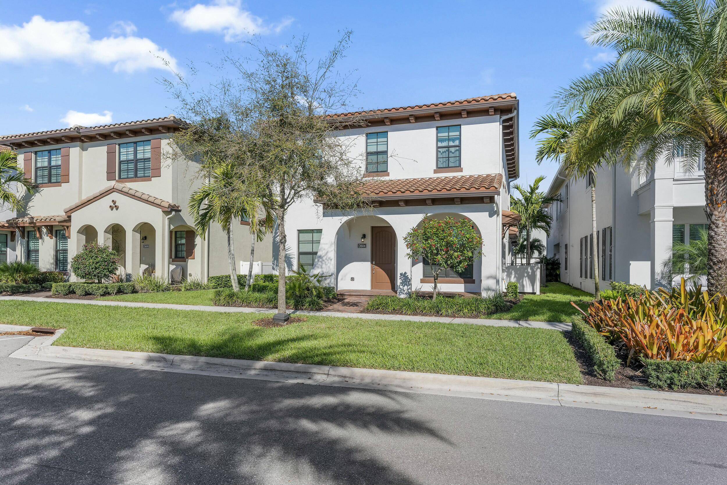 Palm Beach Gardens, FL 33418,13604 Dumont RD