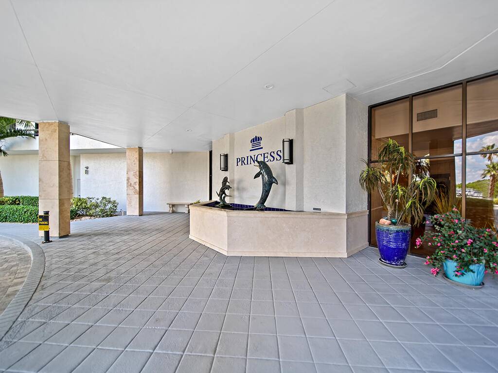 Jensen Beach, FL 34957,9650 S Ocean DR 909