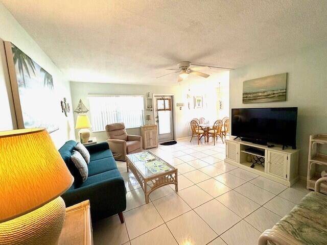 West Palm Beach, FL 33417,120 Dorchester F