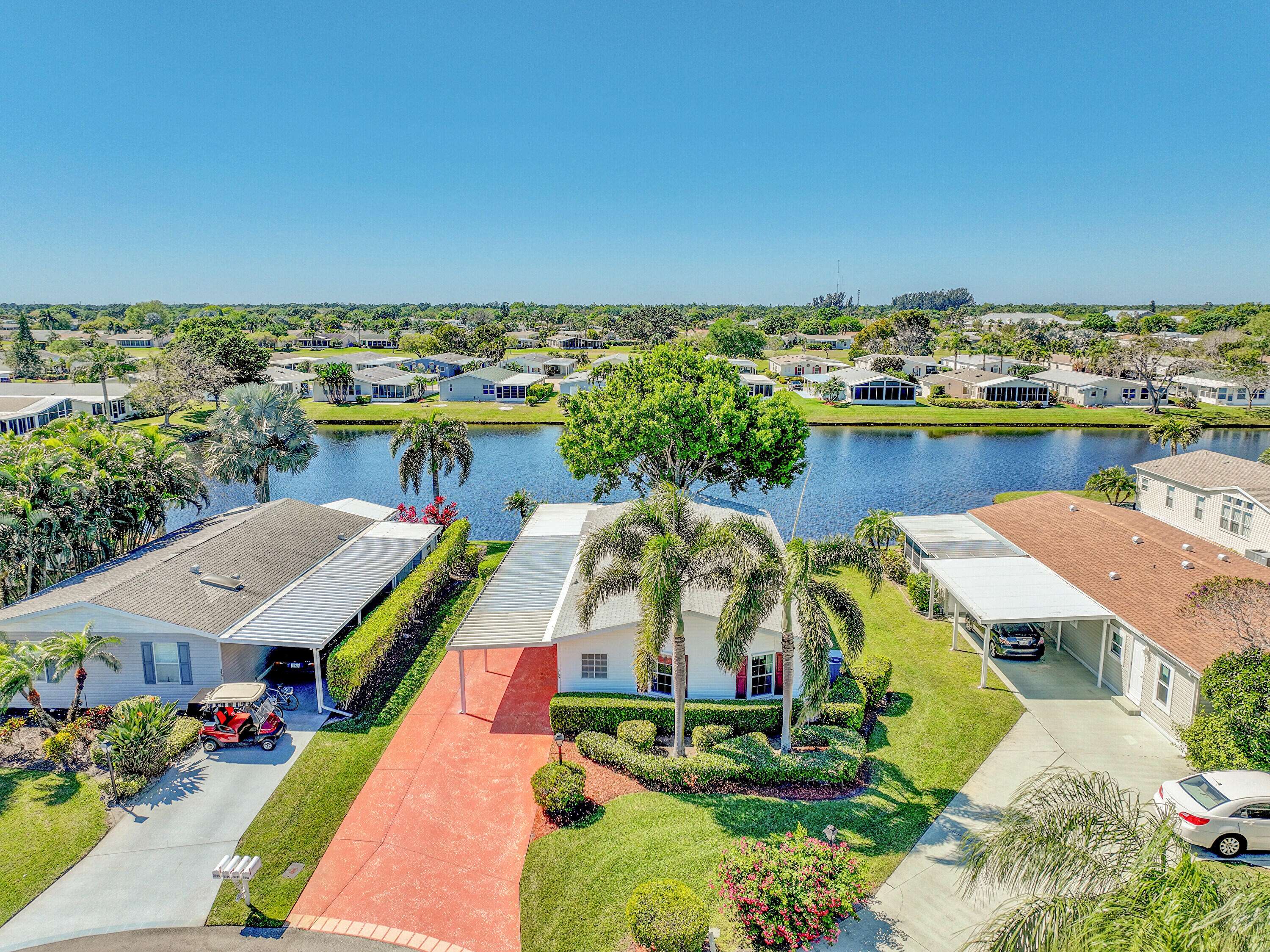 Port Saint Lucie, FL 34952,3700 Hydrilla CT