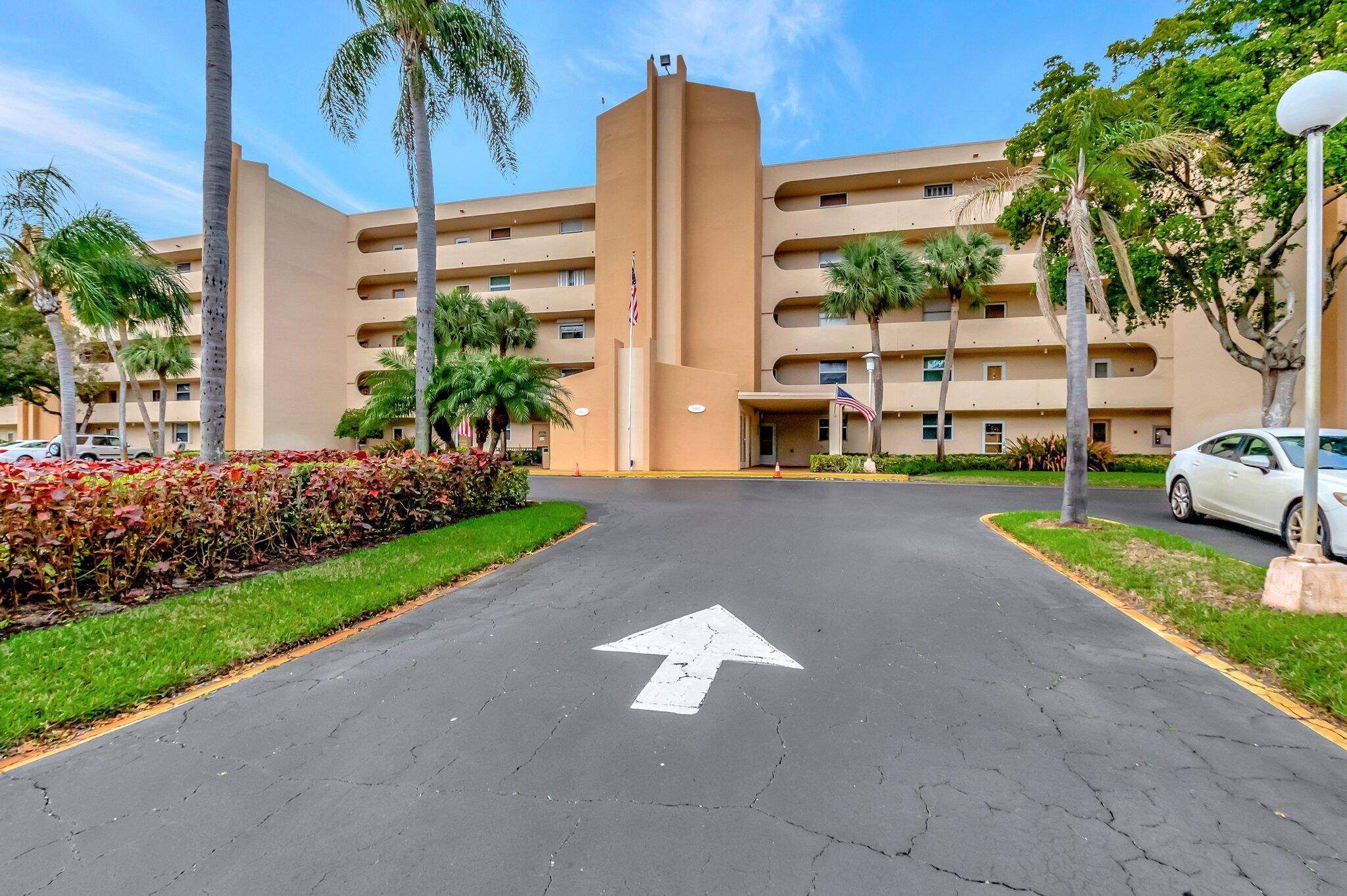 Boca Raton, FL 33487,6461 NW 2nd AVE 1160