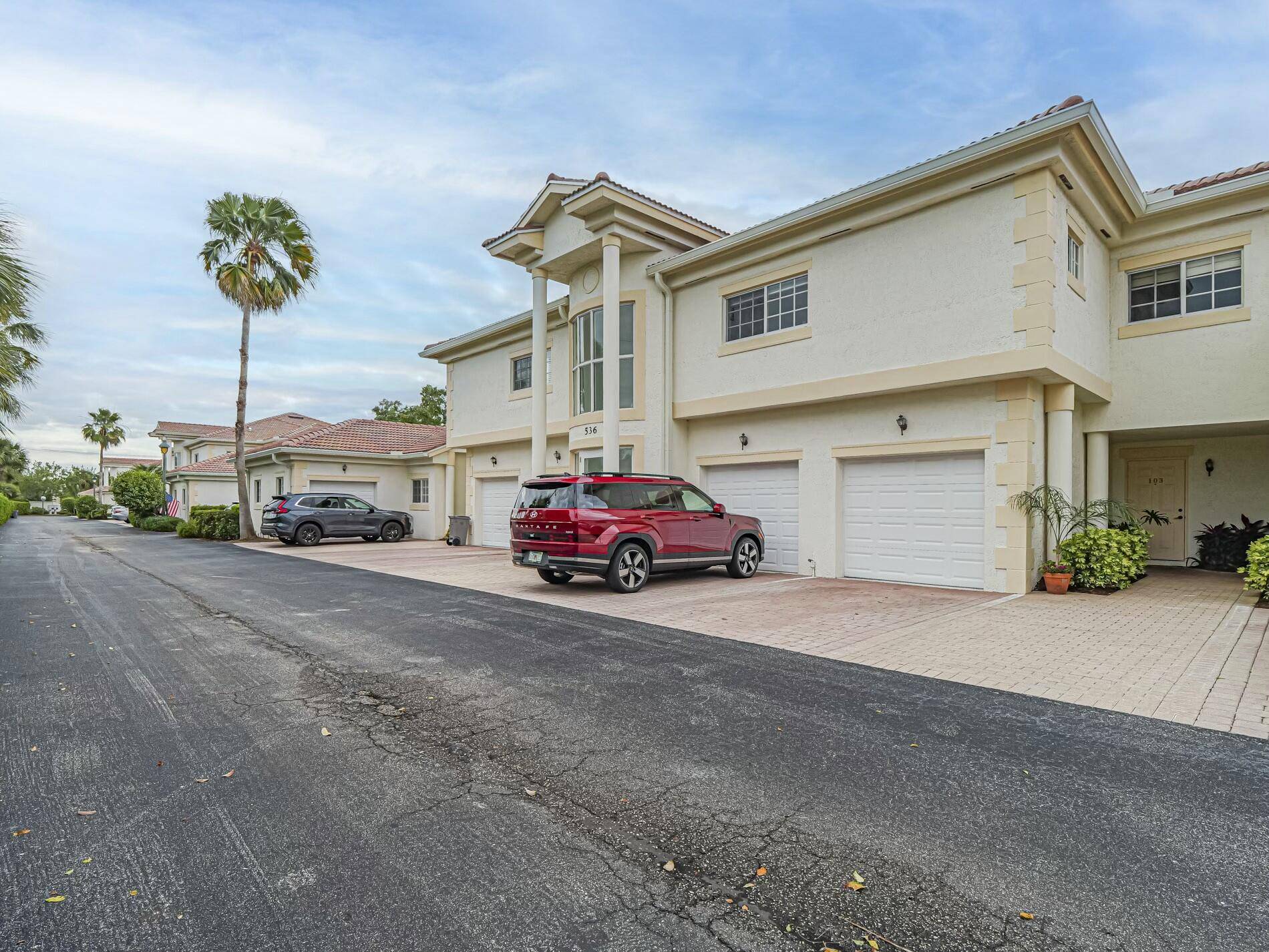 Vero Beach, FL 32962,536 7th SQ 103