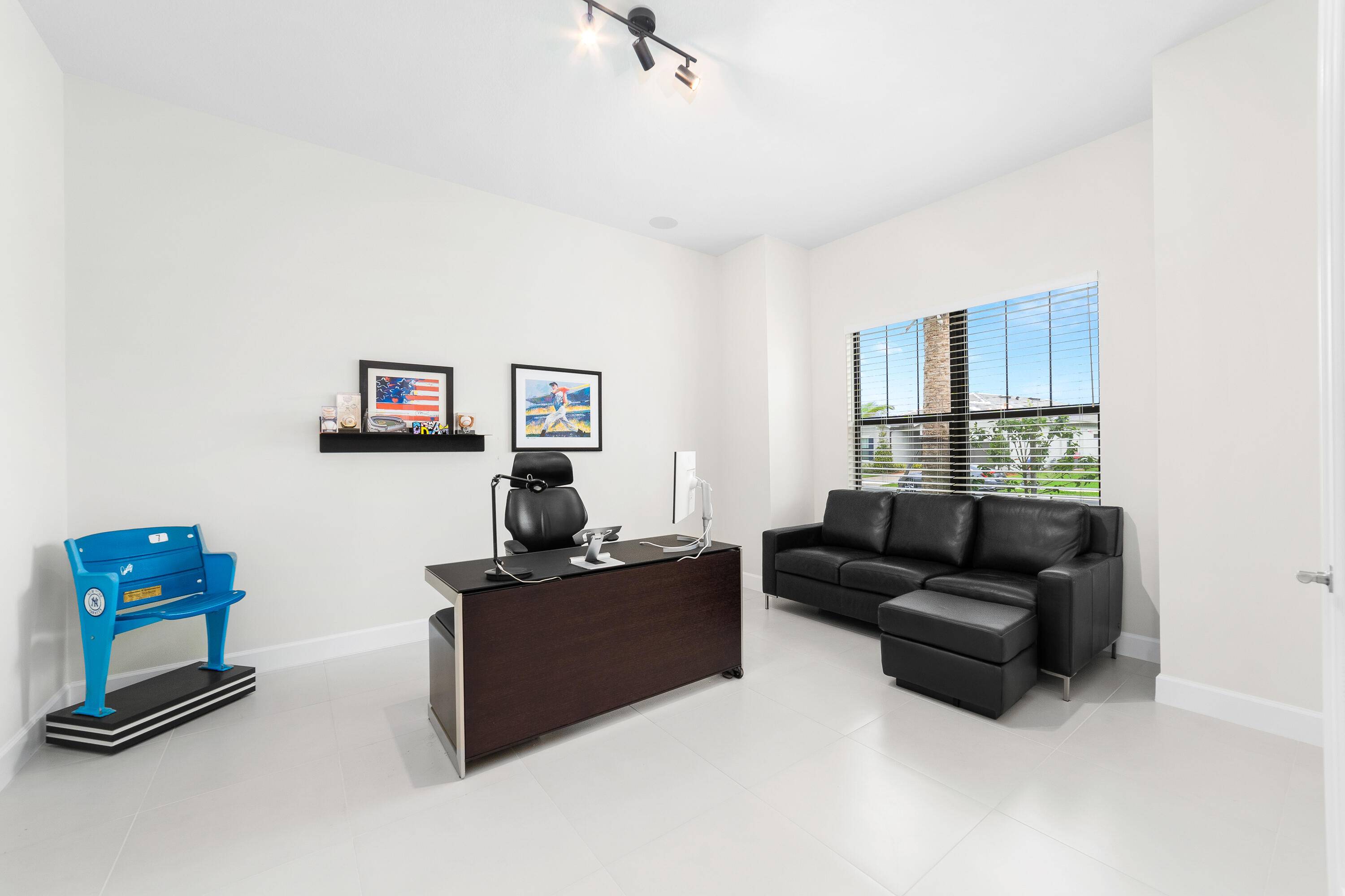 Port Saint Lucie, FL 34984,802 SE Courances DR