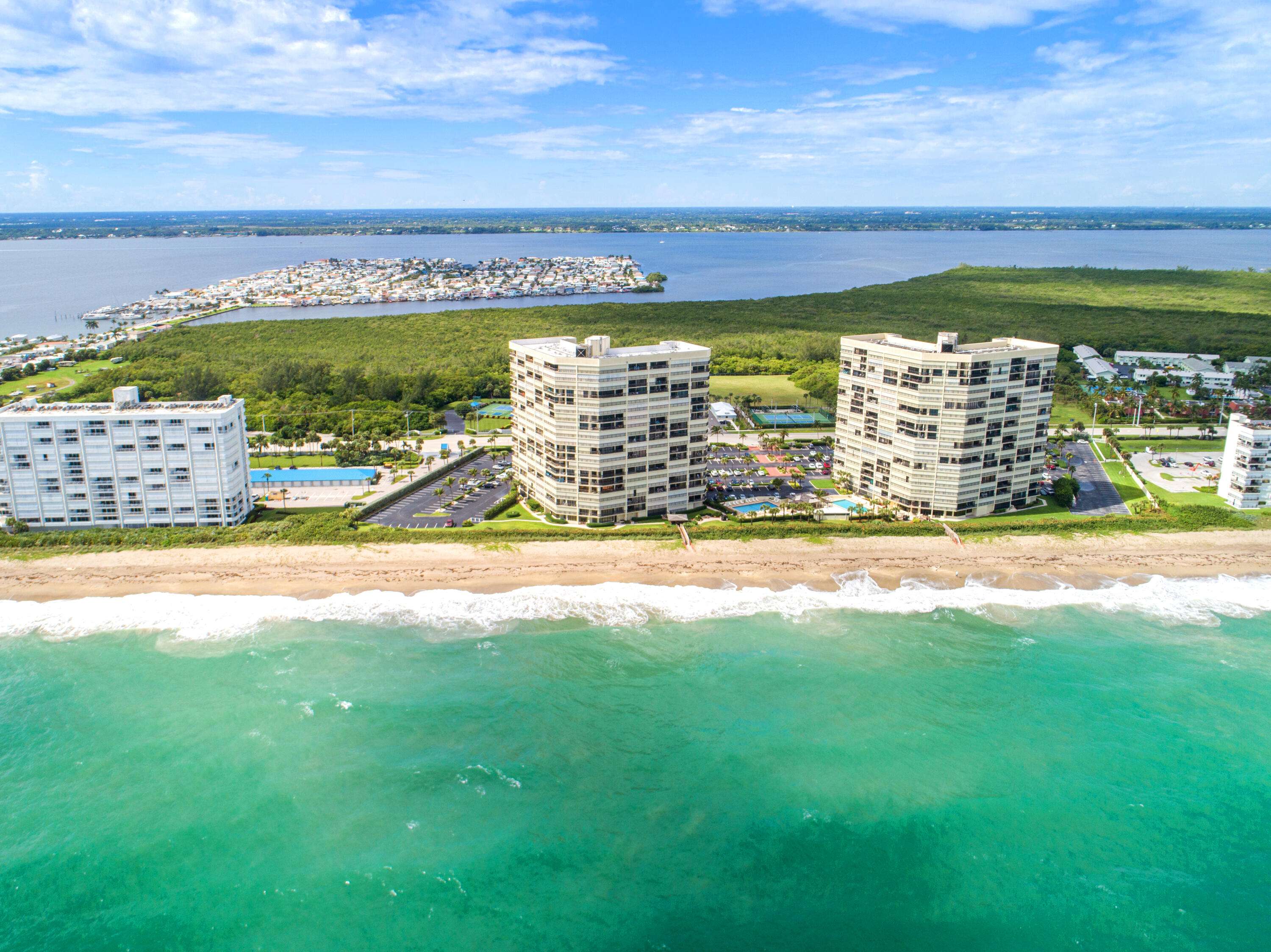Jensen Beach, FL 34957,9550 S Ocean DR 103
