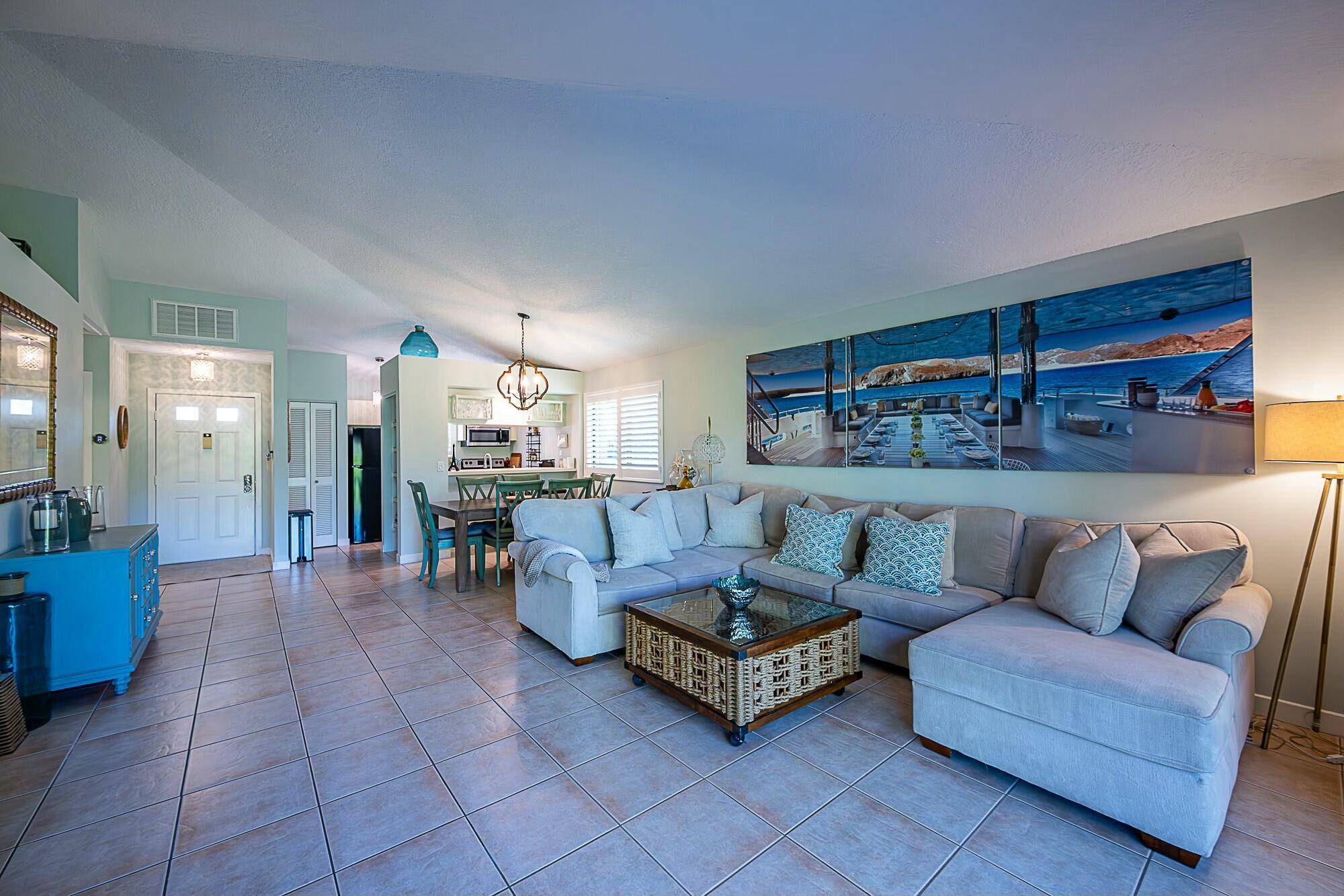 Palm Beach Gardens, FL 33418,840 Club DR