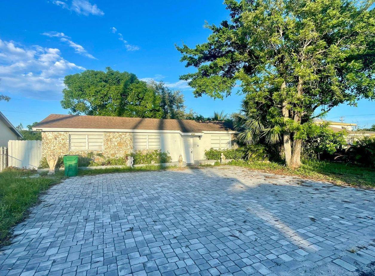 Mangonia Park, FL 33407,5706 Candlewood