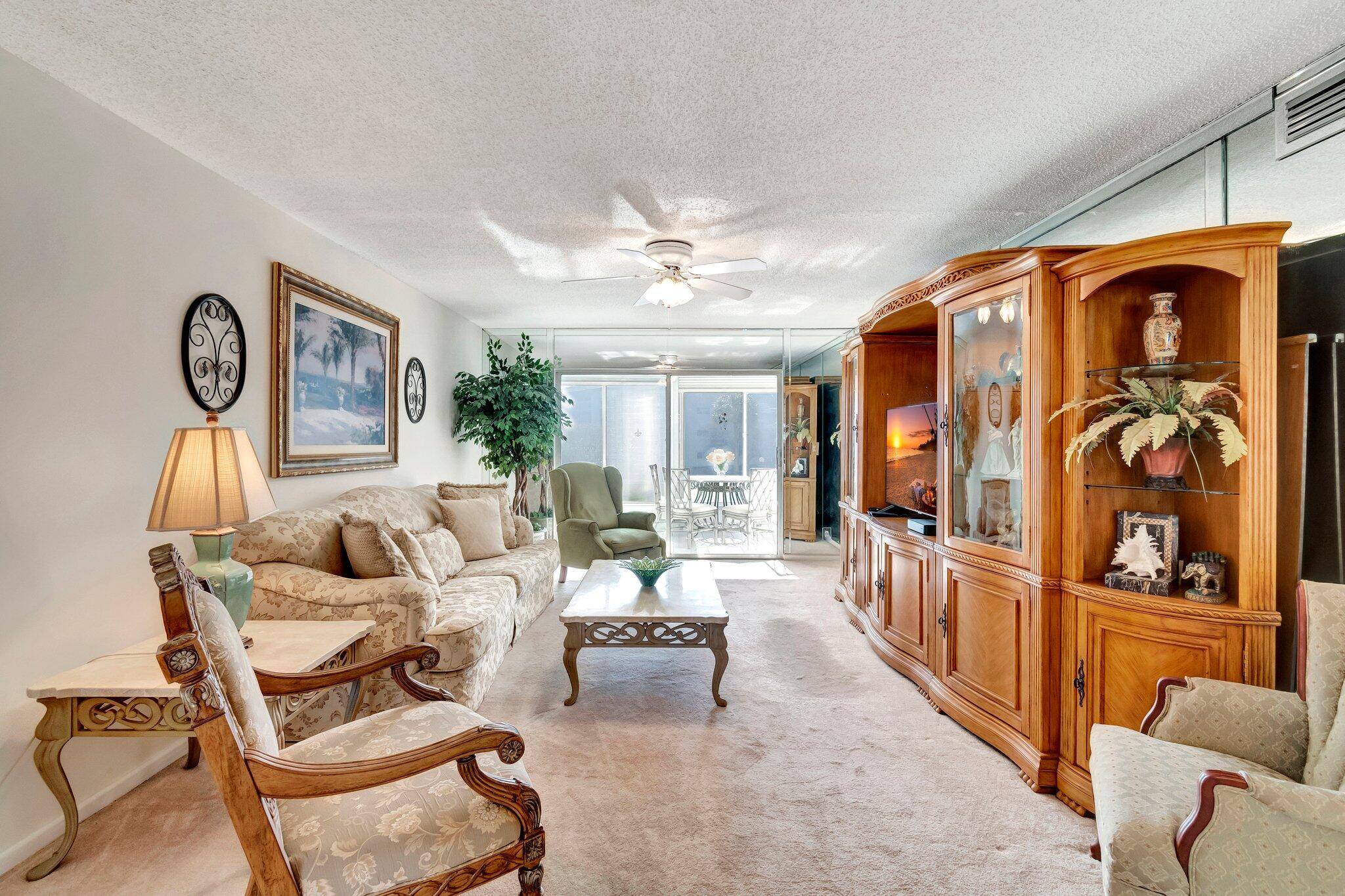 Coconut Creek, FL 33066,2901 Victoria CIR F2