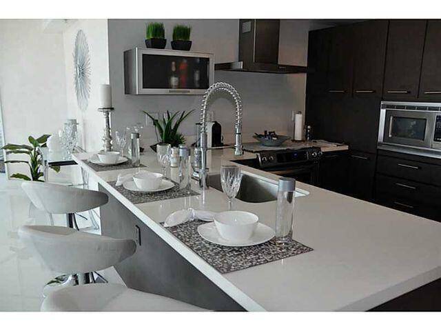 Sunny Isles Beach, FL 33160,150 Sunny Isles BLVD 1-802
