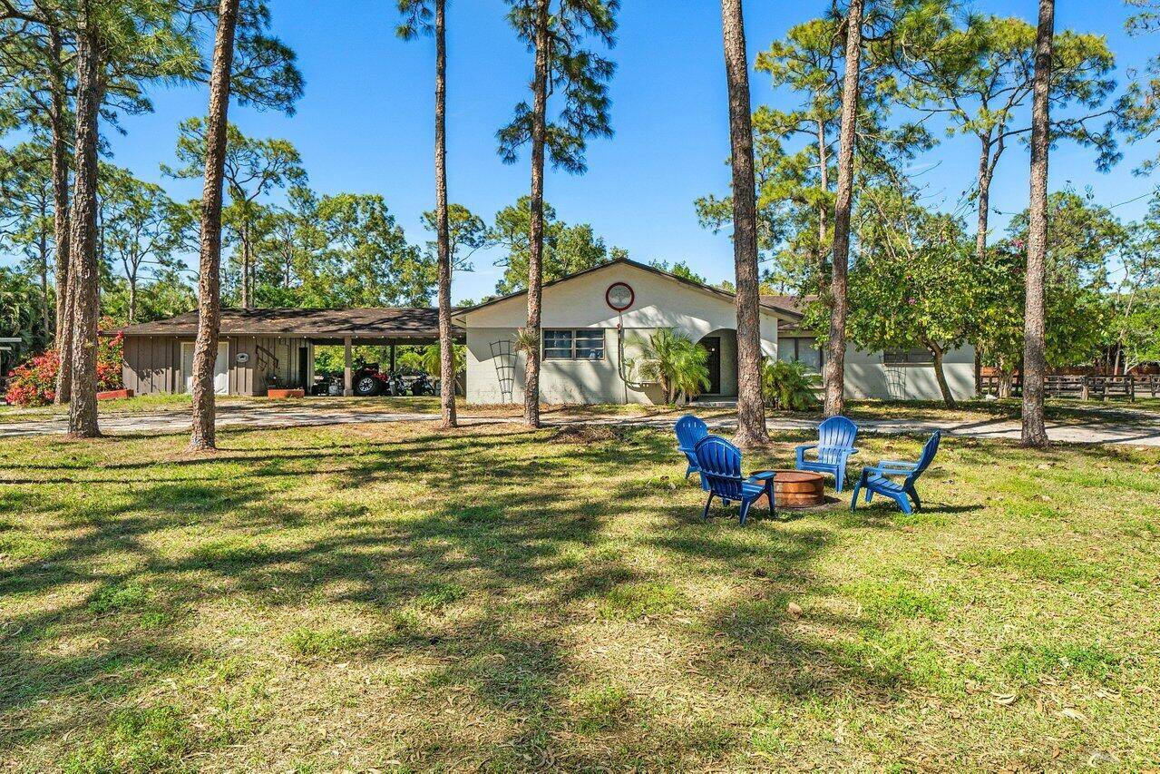Loxahatchee Groves, FL 33470,15201 Timberlane PL