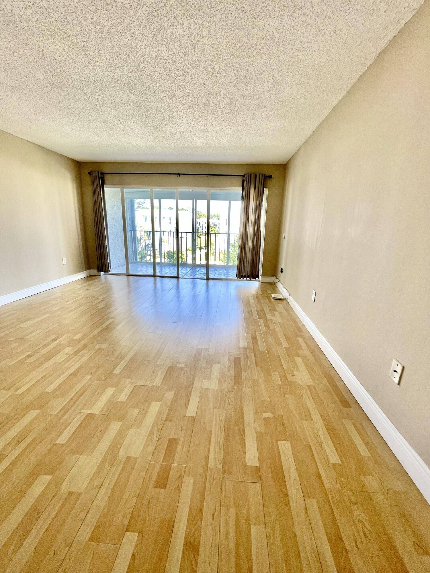 Lake Worth, FL 33467,4236 Deste CT 305