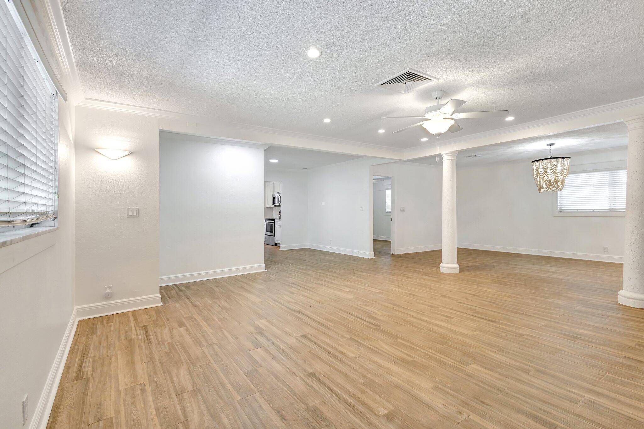 Lake Worth Beach, FL 33460,532 N Palmway