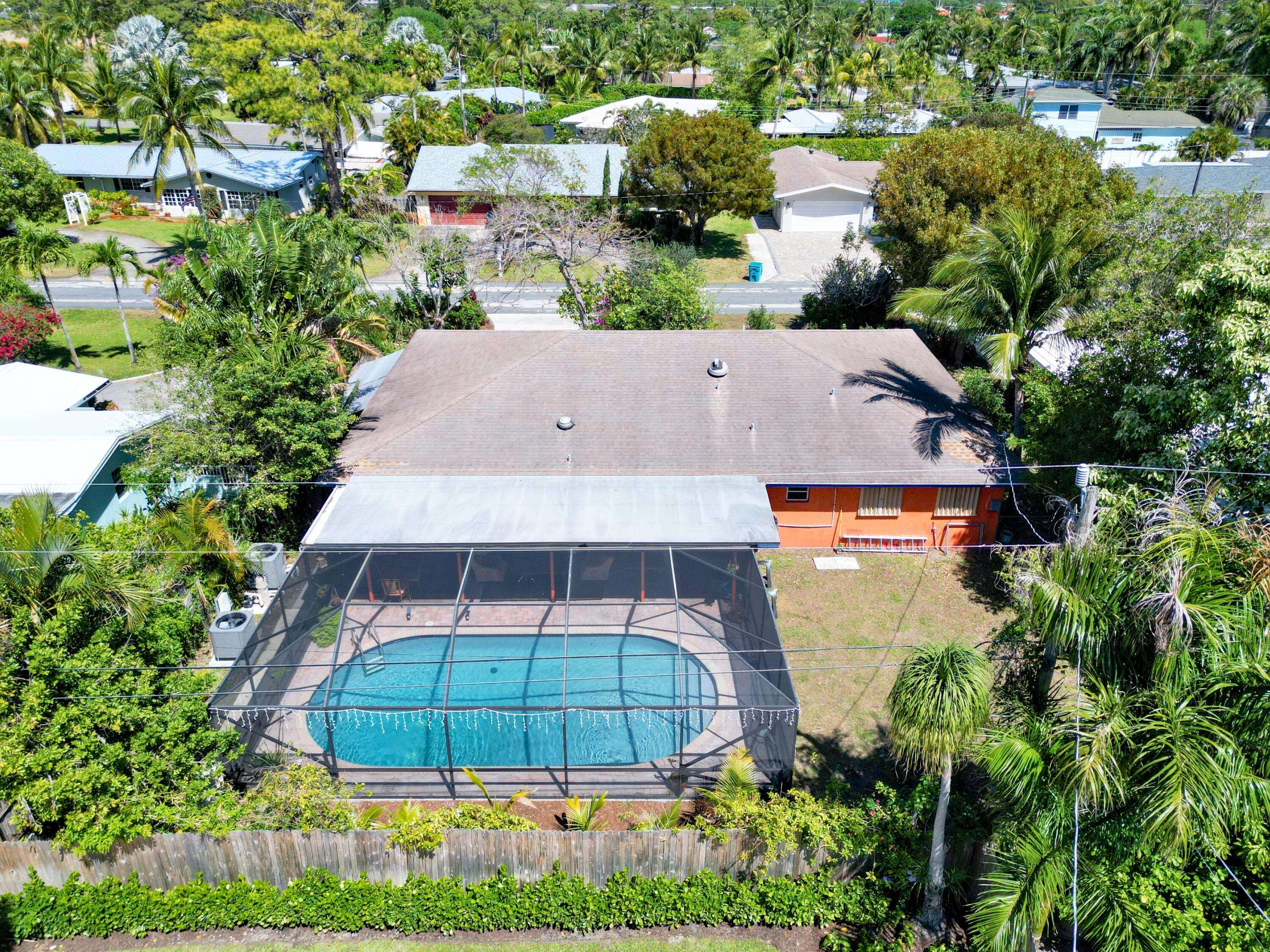 Boynton Beach, FL 33435,718 SW 27th PL