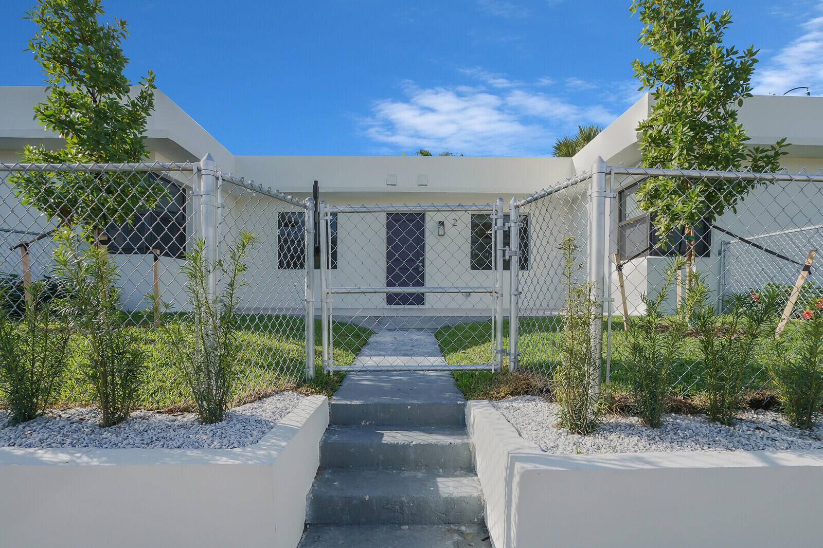West Palm Beach, FL 33407,538 28th ST