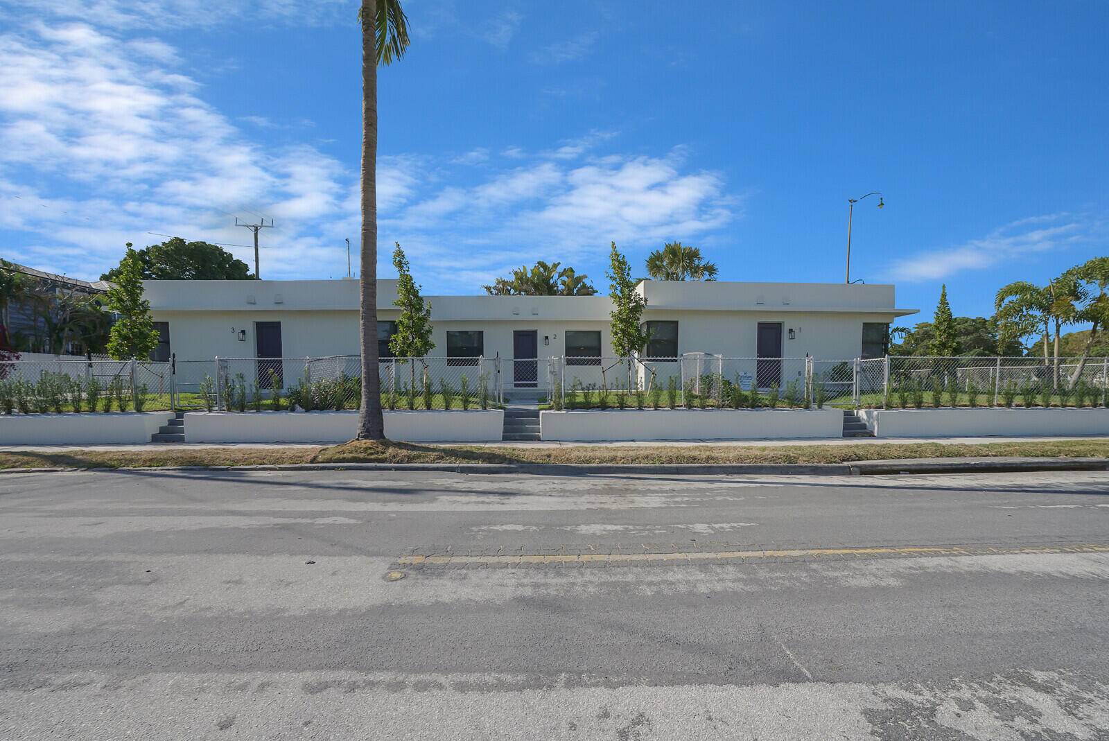 West Palm Beach, FL 33407,538 28th ST