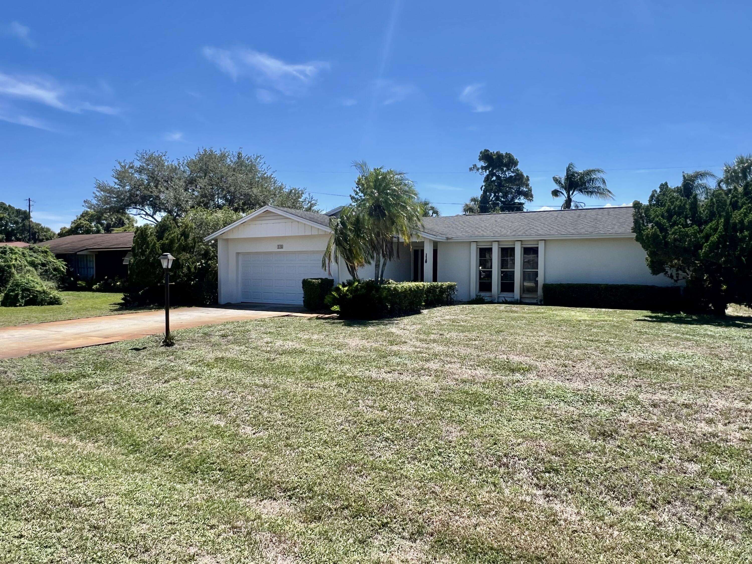 Vero Beach, FL 32962,121 15th AVE