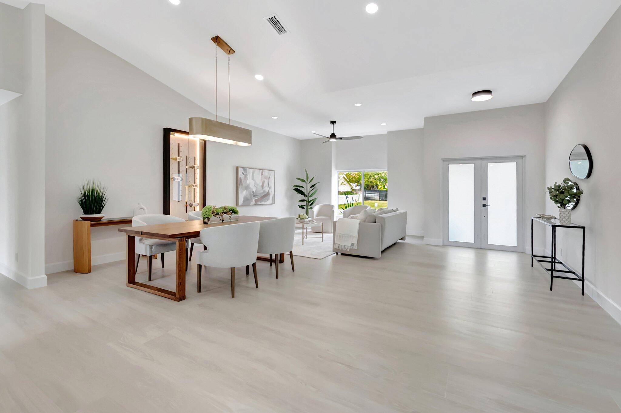 Delray Beach, FL 33444,702 Enfield RD