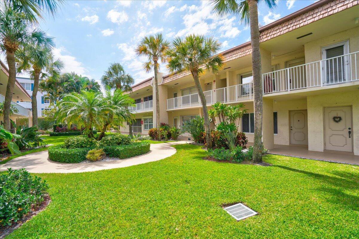 Boynton Beach, FL 33435,638 Snug Harbor DR E4