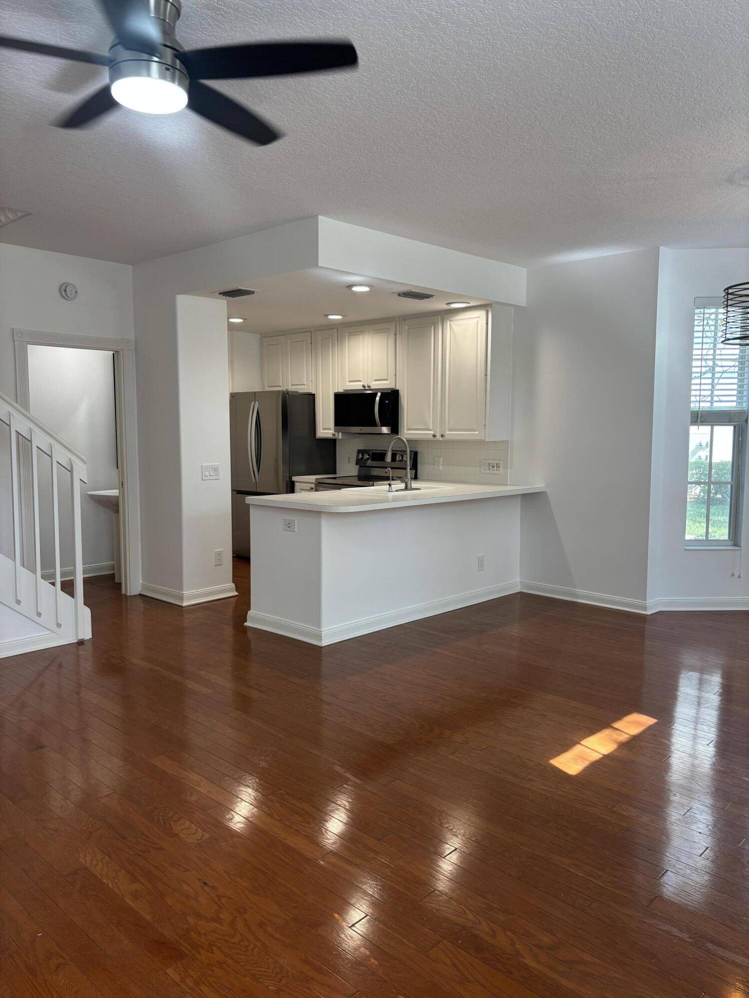 Jupiter, FL 33458,140 Day Lily DR