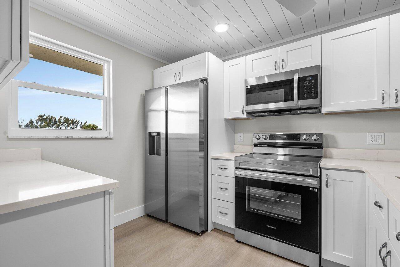 Boynton Beach, FL 33435,2601 NE 3rd CT 3040