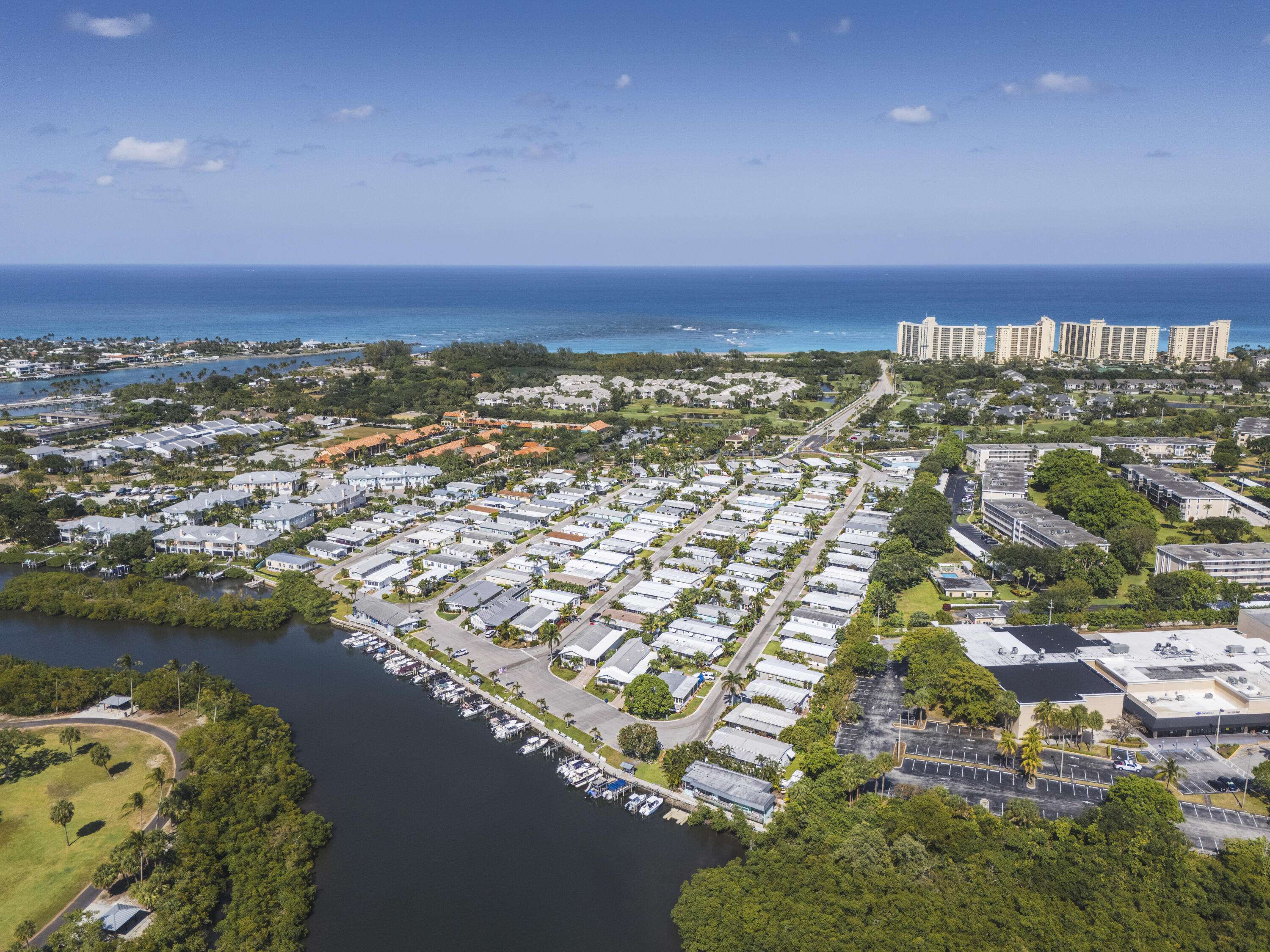 Jupiter, FL 33477,400 N A1a 106