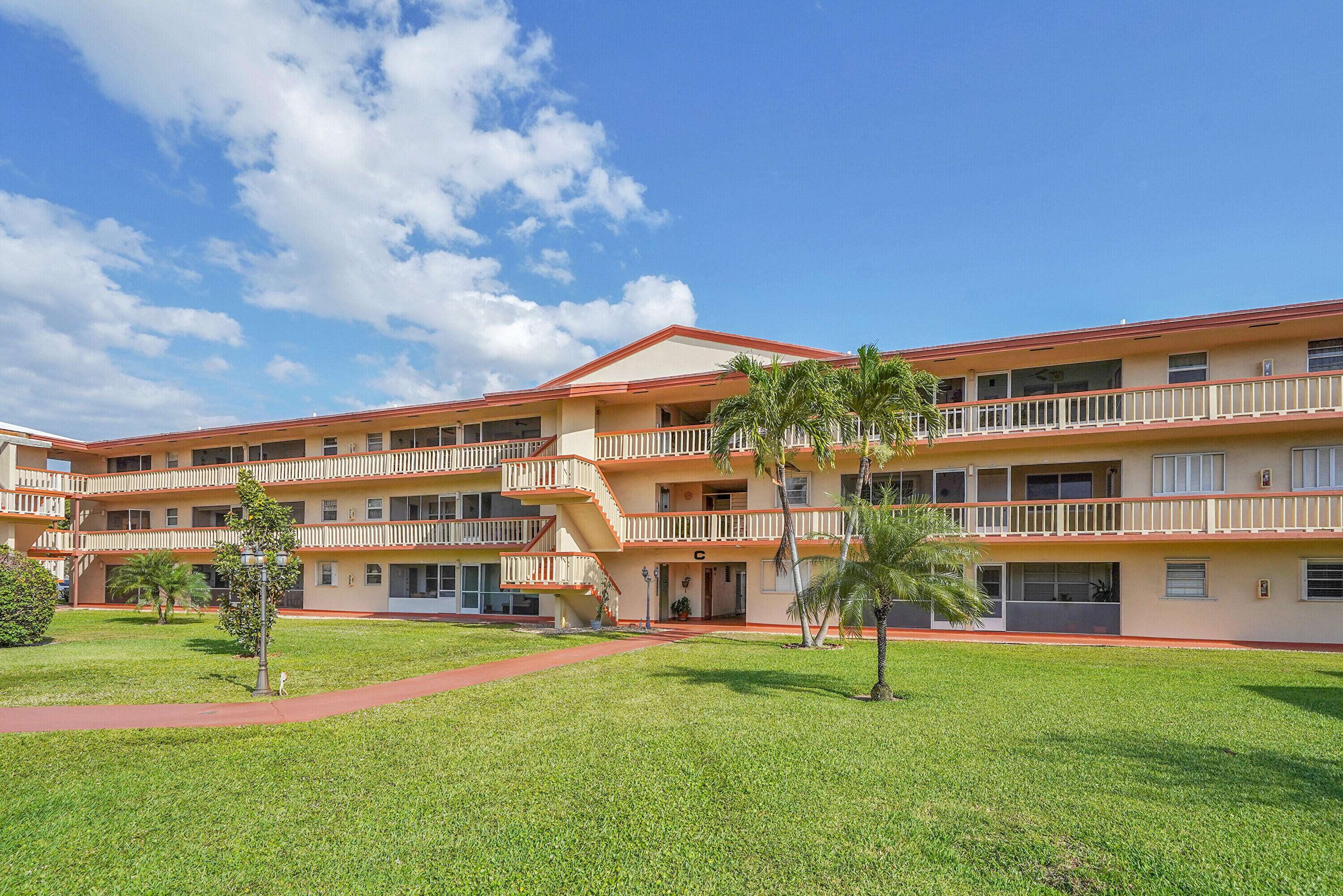 Hollywood, FL 33021,5300 Washington ST C316