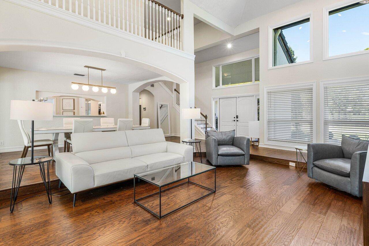 Boca Raton, FL 33434,3200 Canterbury DR