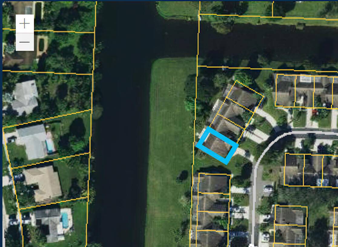 Royal Palm Beach, FL 33411,148 Village Walk DR 24