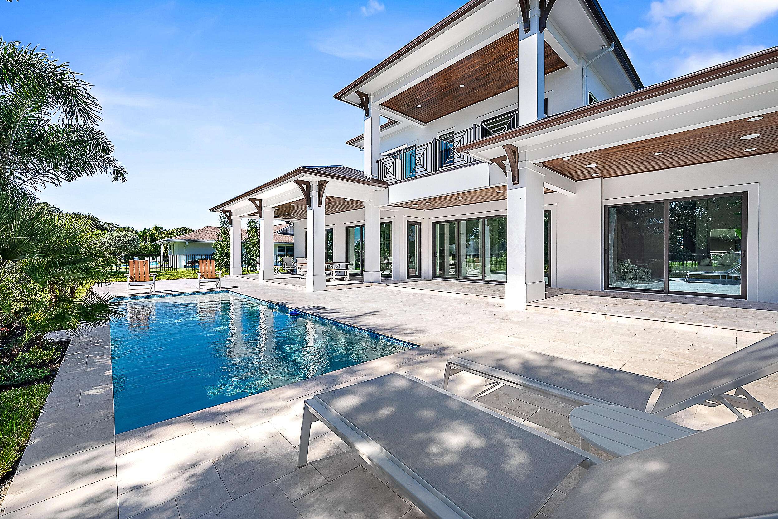 Tequesta, FL 33469,325 N Fairway