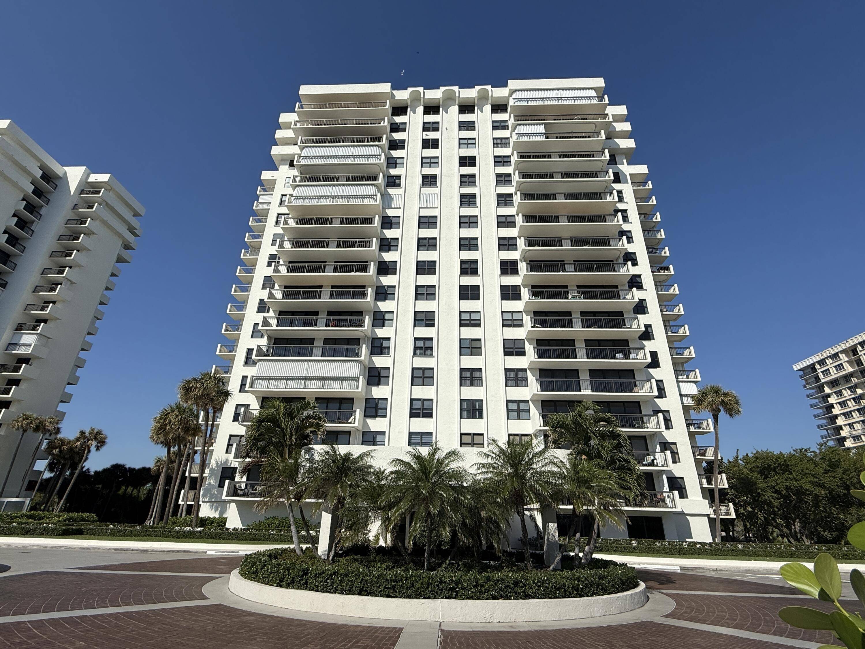Boca Raton, FL 33431,2003 N Ocean BLVD 305n
