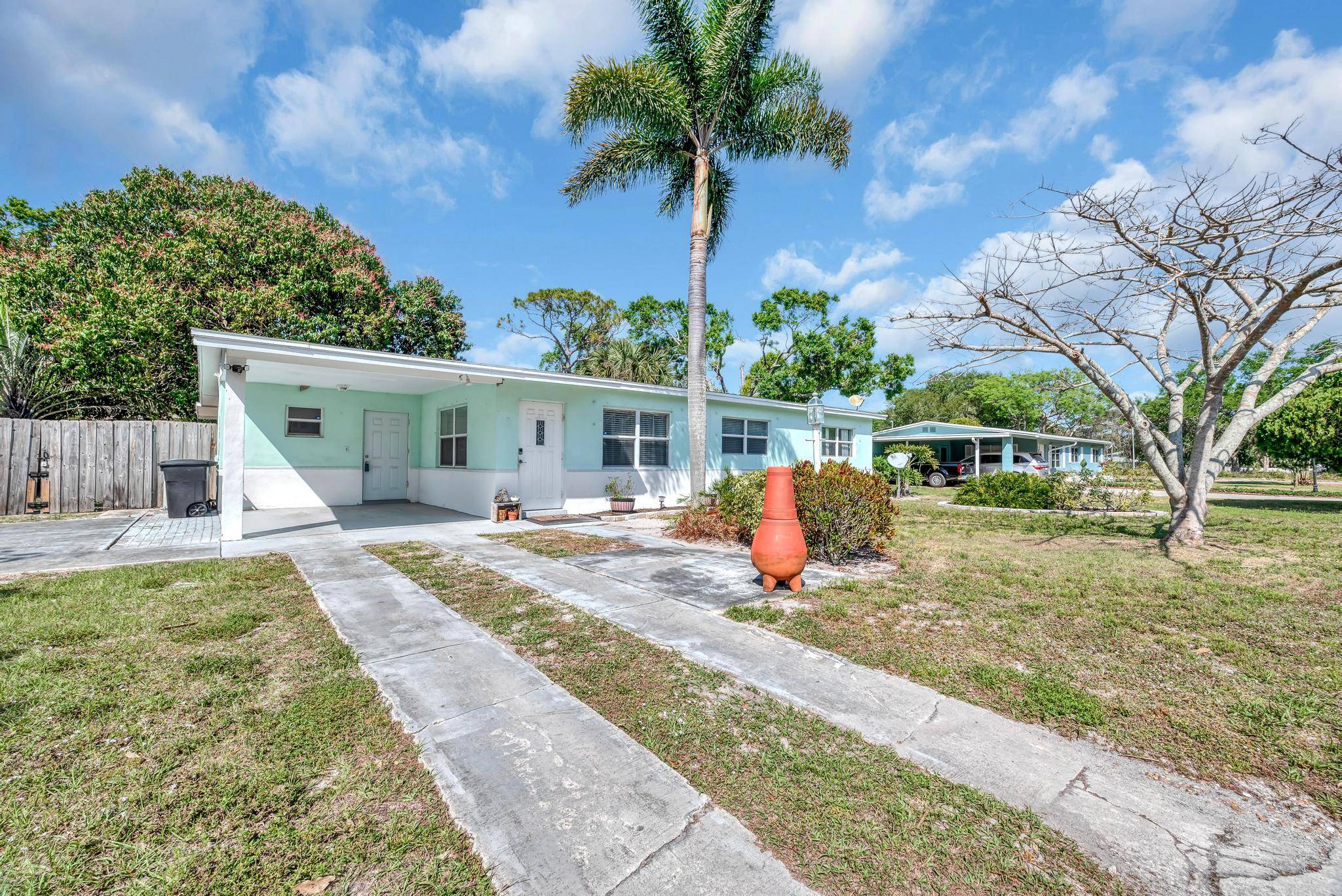 Fort Pierce, FL 34982,332 Smallwood AVE