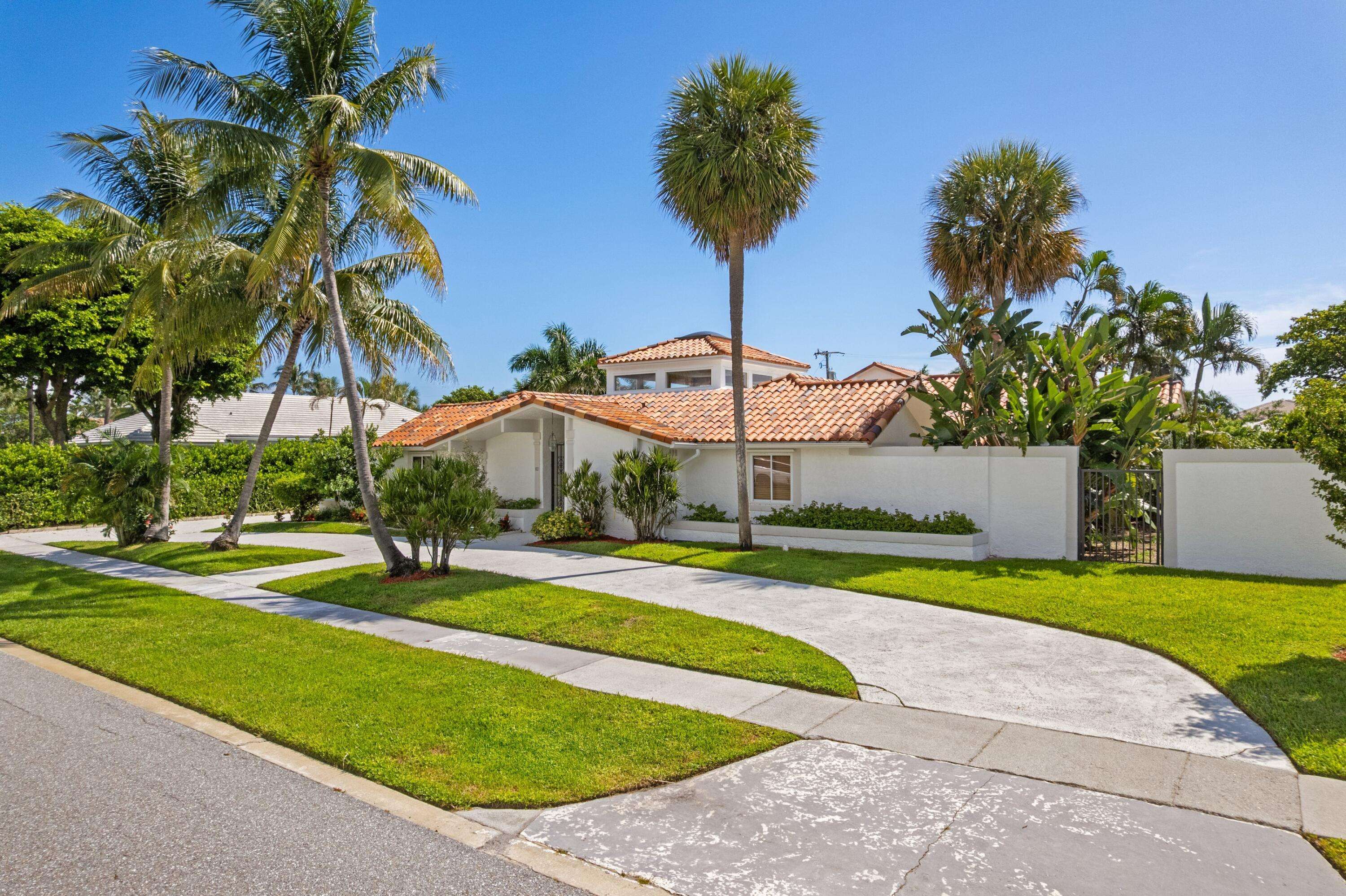 Manalapan, FL 33462,30 Curlew RD