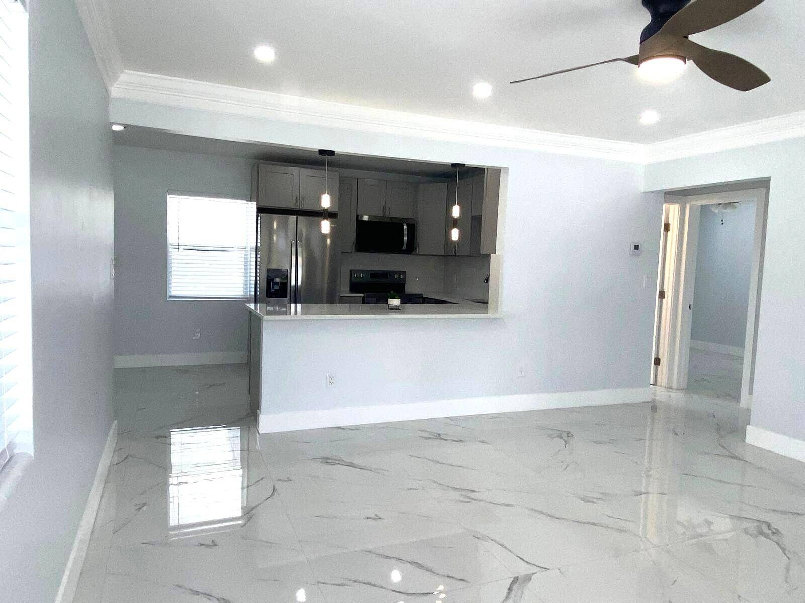 Lake Worth Beach, FL 33460,802 S C ST