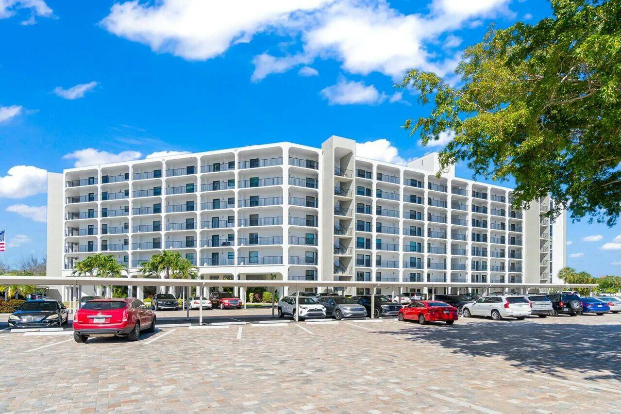Deerfield Beach, FL 33441,1627 Riverview RD 411