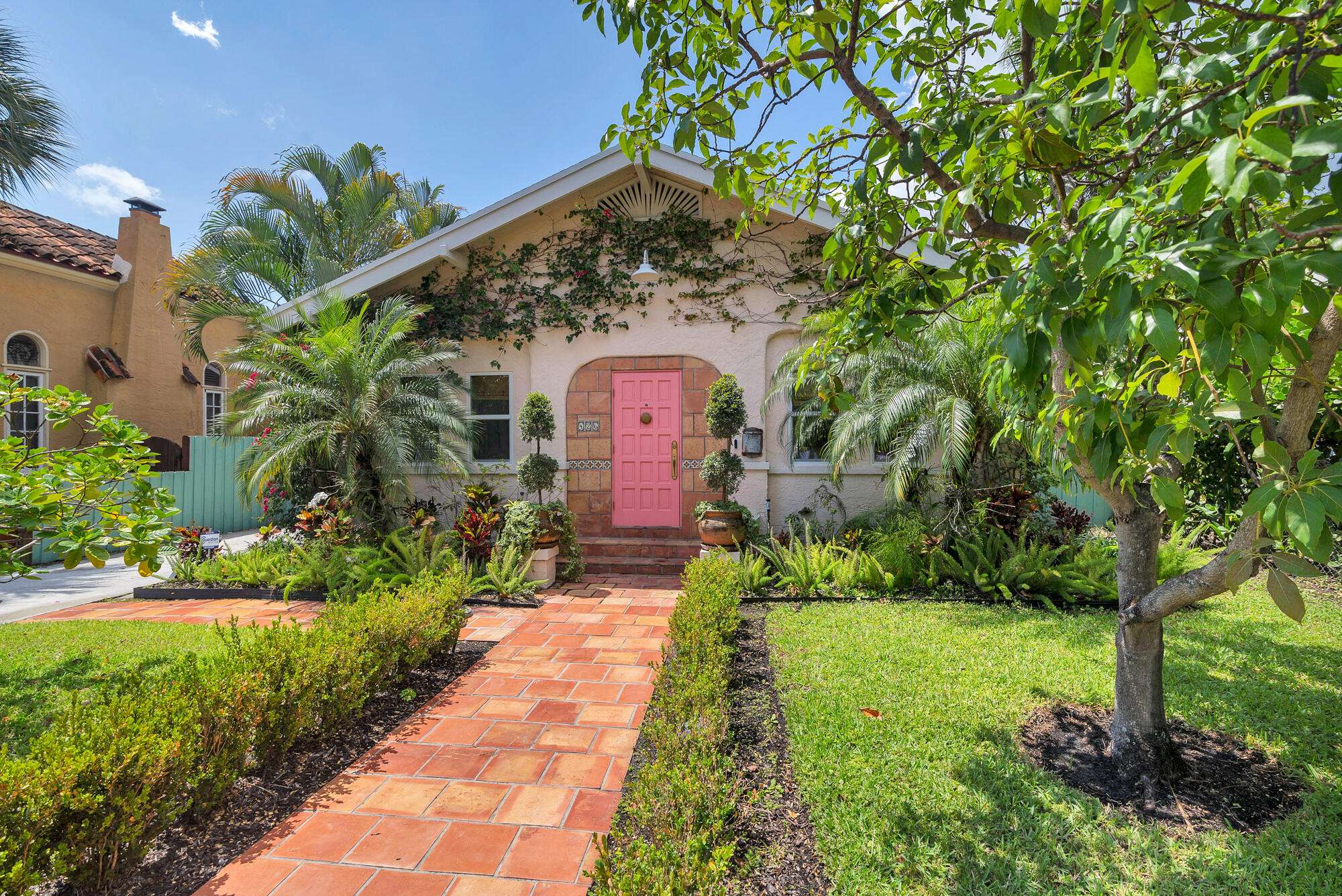 West Palm Beach, FL 33407,426 30th ST