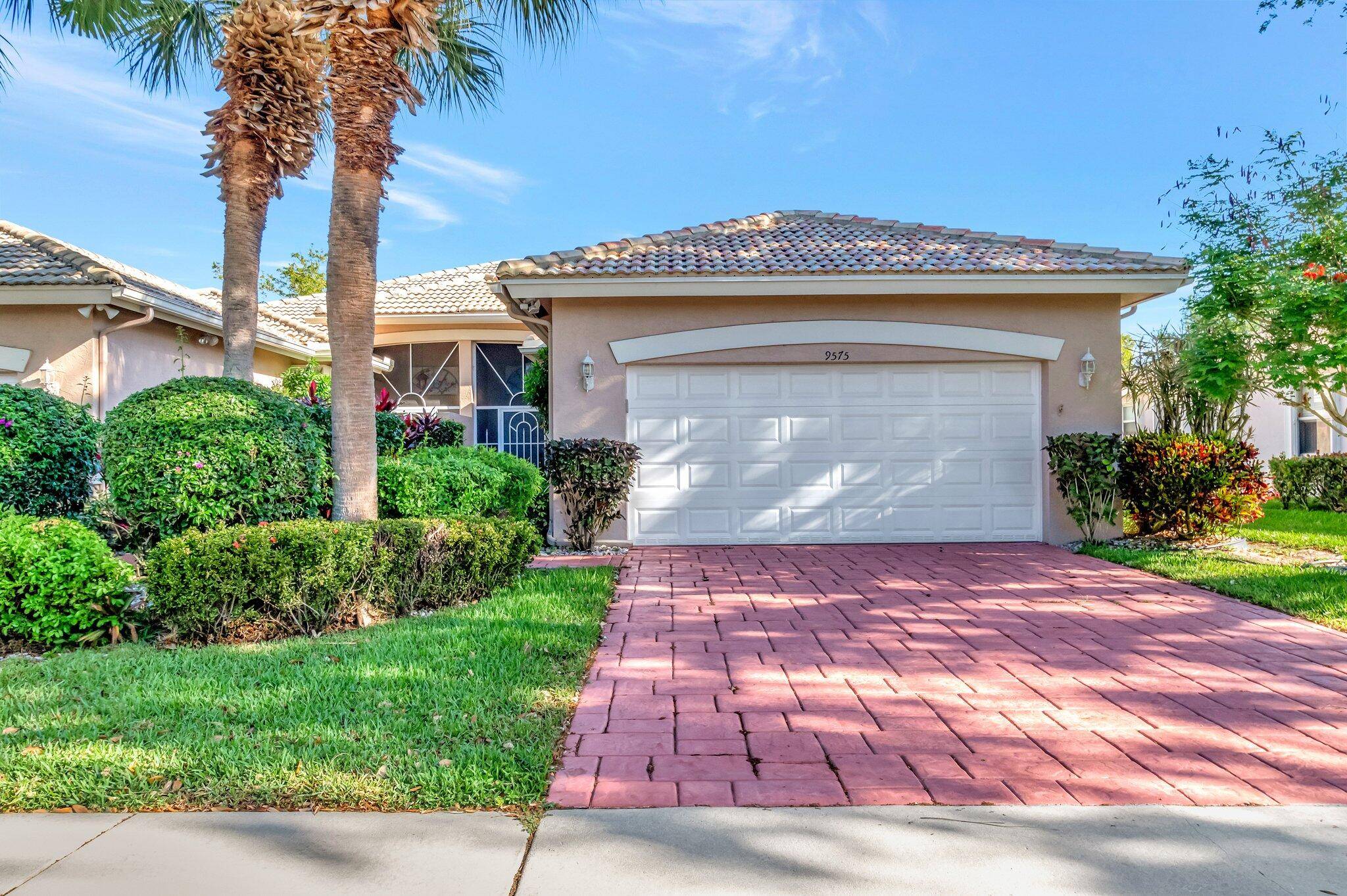 Boynton Beach, FL 33437,9575 N N Crescent View DR