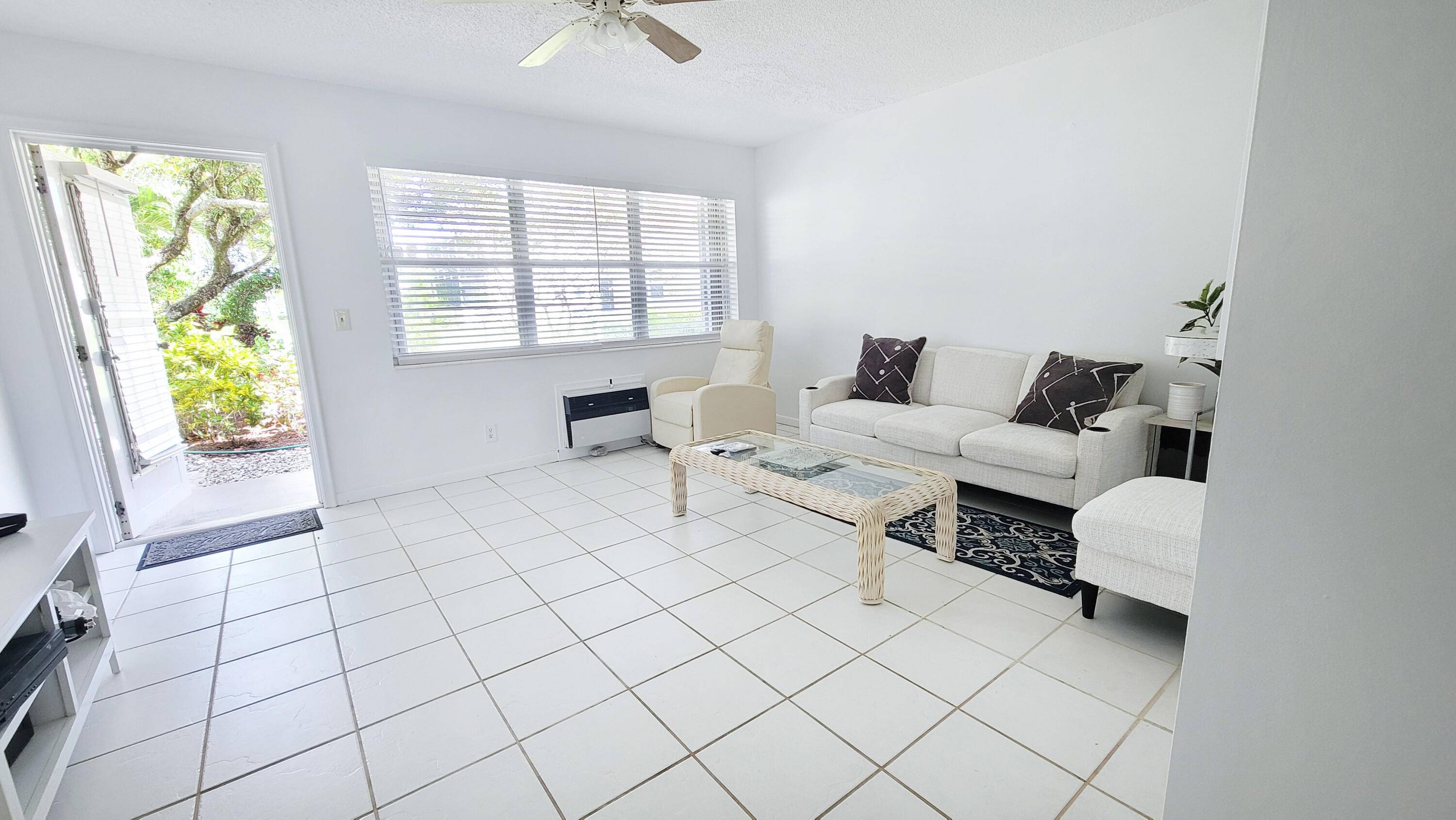 West Palm Beach, FL 33417,319 Chatham P