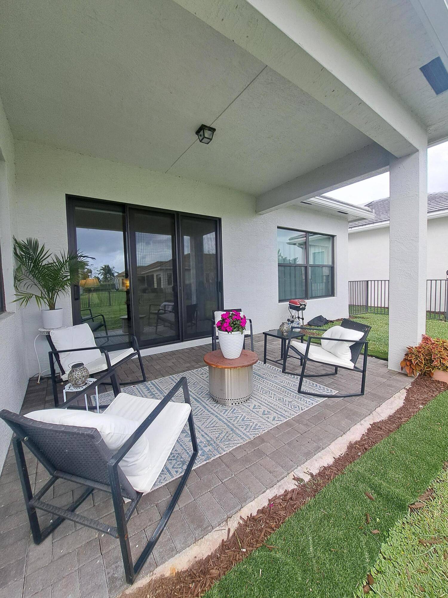 Loxahatchee, FL 33470,5663 Saint Armands WAY